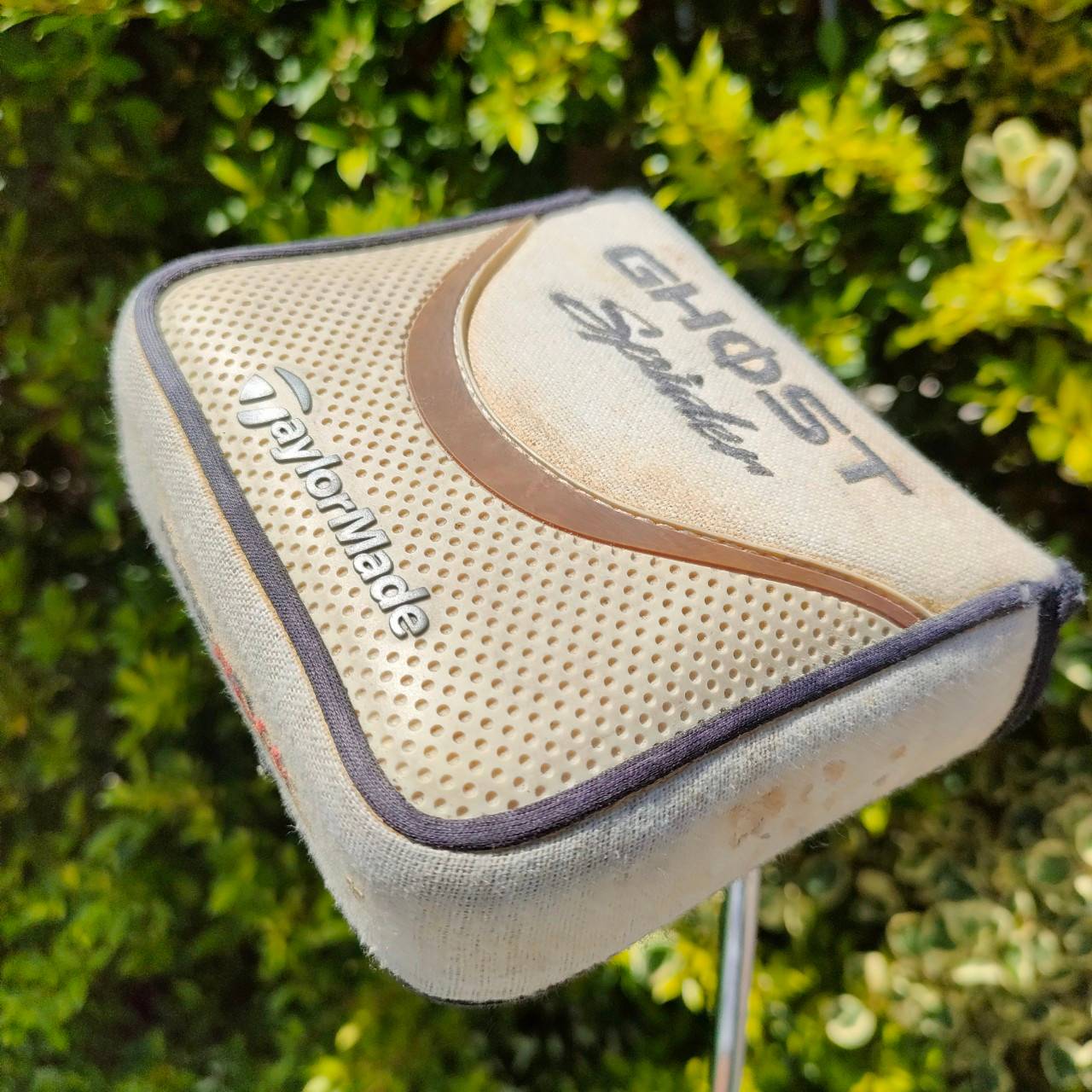 PUTTER TAYLORMADE GHOST SPIDER ก้าน GHOST ความยาว 34 นิ้ว พร้อม COVER เดิม ** กริฟ เสื่อมสภาพ ** รุ่นนี้ดังมาก!! ดีมาก!! HIGH M.O.I.สุดๆ ไขปรับได้!!! ไม้กอล์ฟมือสอง ของแท้ BY NakaraLuxurious