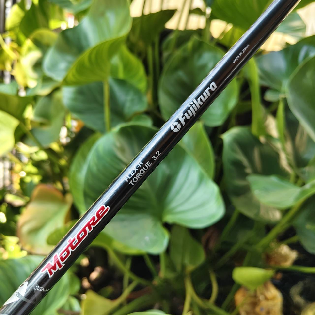 เหล็ก 4 Titleist AP2 710 FORGED DUAL CAVITY (โพรงคู่) : กระจายน้ำหนักไปที่บริเวณขอบของหัวเหล็ก