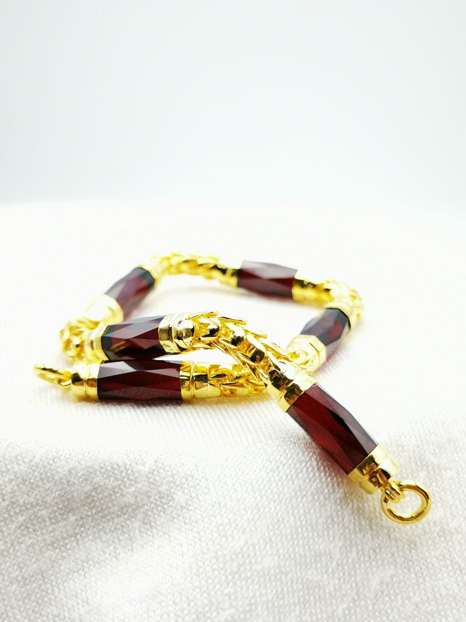 สร้อยข้อมือโกเมนเกล็ดมังกร สวยมีเอกลักษณ์ ลายมังกร เด่นชัด