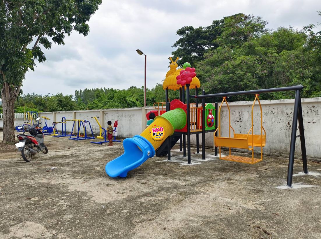 ส่งติดตัั้งฟรี เครื่องเล่นสนามกลางแจ้ง ชุดหลังคาหนอน ,สไลเดอร์ใหญ่,ครุภัณฑ์สนามเด็กเล่น,งบ.สพฐ,โครงการโรงเรียนประชารัฐ, เครื่องเล่นสนามระดับก่อนประถมศึกษา, งบประมาณ80,000