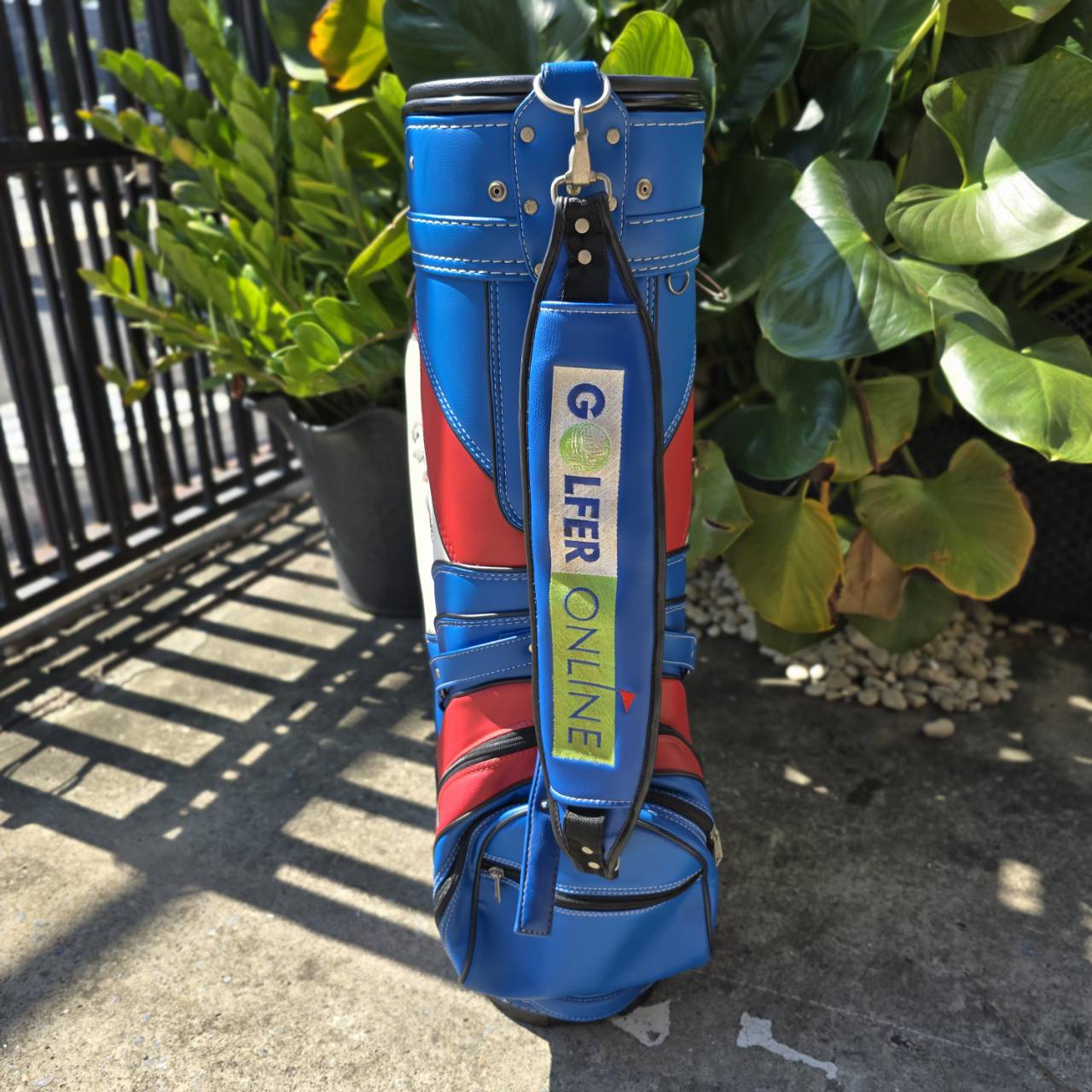 ถุงกอล์ฟ Mercedes-Benz Big Match ภายในบุกำมะหยี่ ถุง TOUR .บใหญ่ น่าใช้มากค่ะ ลดพิเศษที่สุด!!!