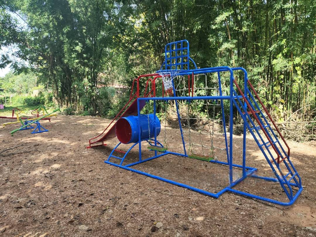ชุดรวม H เครื่องเล่นสนามแบบเหล็ก ประกอบด้วยสไลเดอร์ชิงช้าปีนป่ายแป้นบาส (ถักเล็ก) , เครื่องเล่นสนามกลางแจ้ง , OutdoorPlayground,ผลิตเครื่องเล่นสนาม,เครื่องเล่นงบสพฐ.ประชารัฐ ราคาโรงงาน