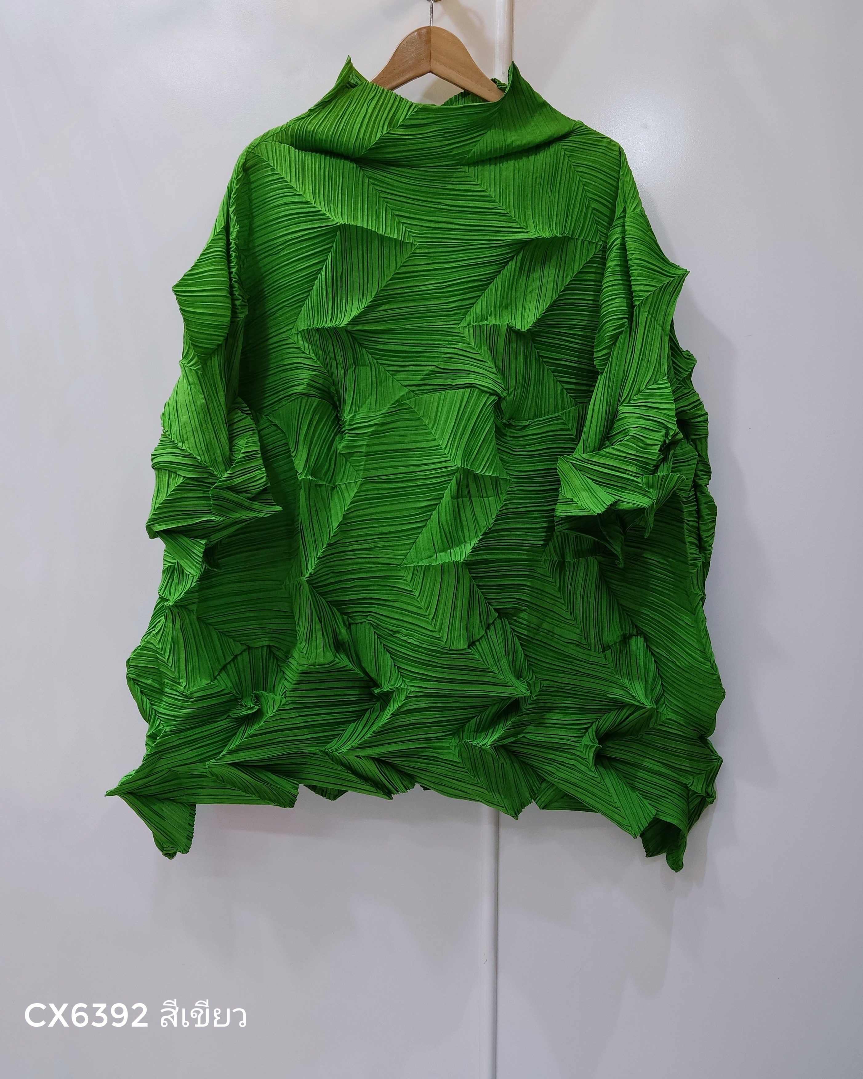 อกถึง60 ยาว31นิ้ว 2MUAY รุ่น CX6392 เสื้อพลีทคุณภาพ HIGH NECK ZIG ZAG PLEATED TOP 10 สี FREE SIZE