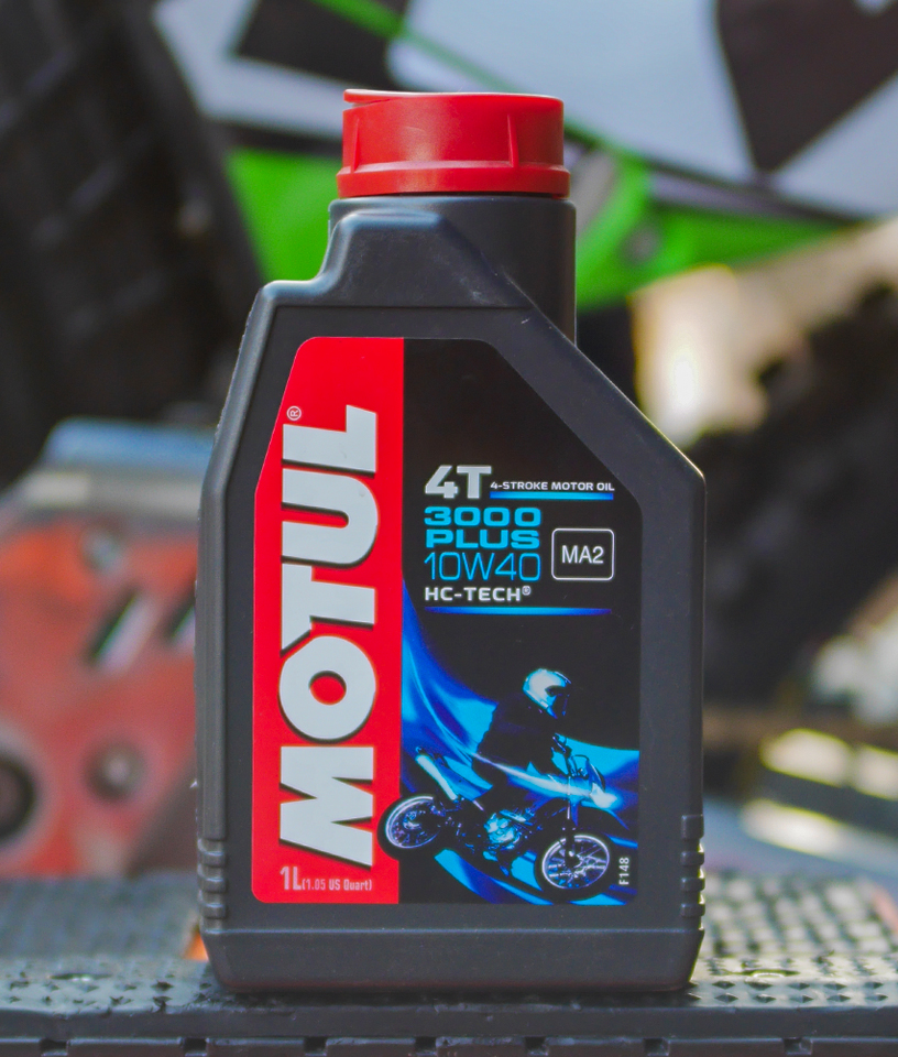 น้ำมันเครื่อง Motul 3000 Plus 10W40 , 20W50