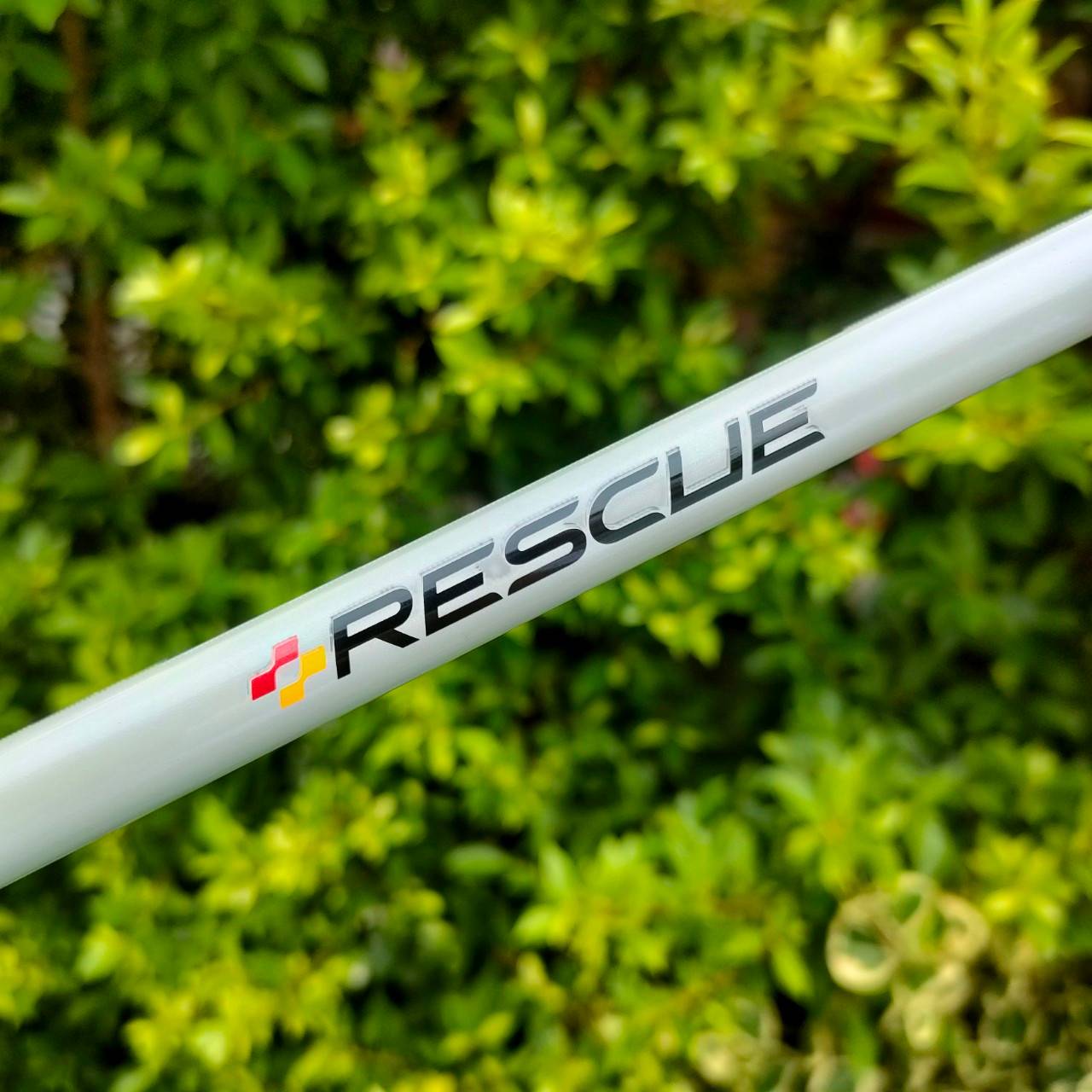 HYBRID 5 TAYLORMADE RESCUE องศา 25 ก้าน RE*AX FLEX R ก้านดีมาก รุ่นนี้ นิยมที่สุดใน RESCUE ตีดีตีง่าย เสียงเพราะแน่น สามารถไขปรับให้เข้ากับวงสวิงได้!!! ไม้กอล์ฟมือสอง ของแท้ BY NakaraLuxurious