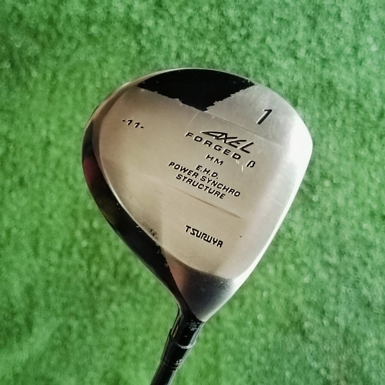 Driver TSURUYA AXEL วัสดุ FORGED TITANIUM JAPAN หน้าเด้ง SAT - 2041 ก้านกราไฟต์ ไม้กอล์ฟพรีเมี่ยมมือสอง ของแท้ By NakaraLuxurious