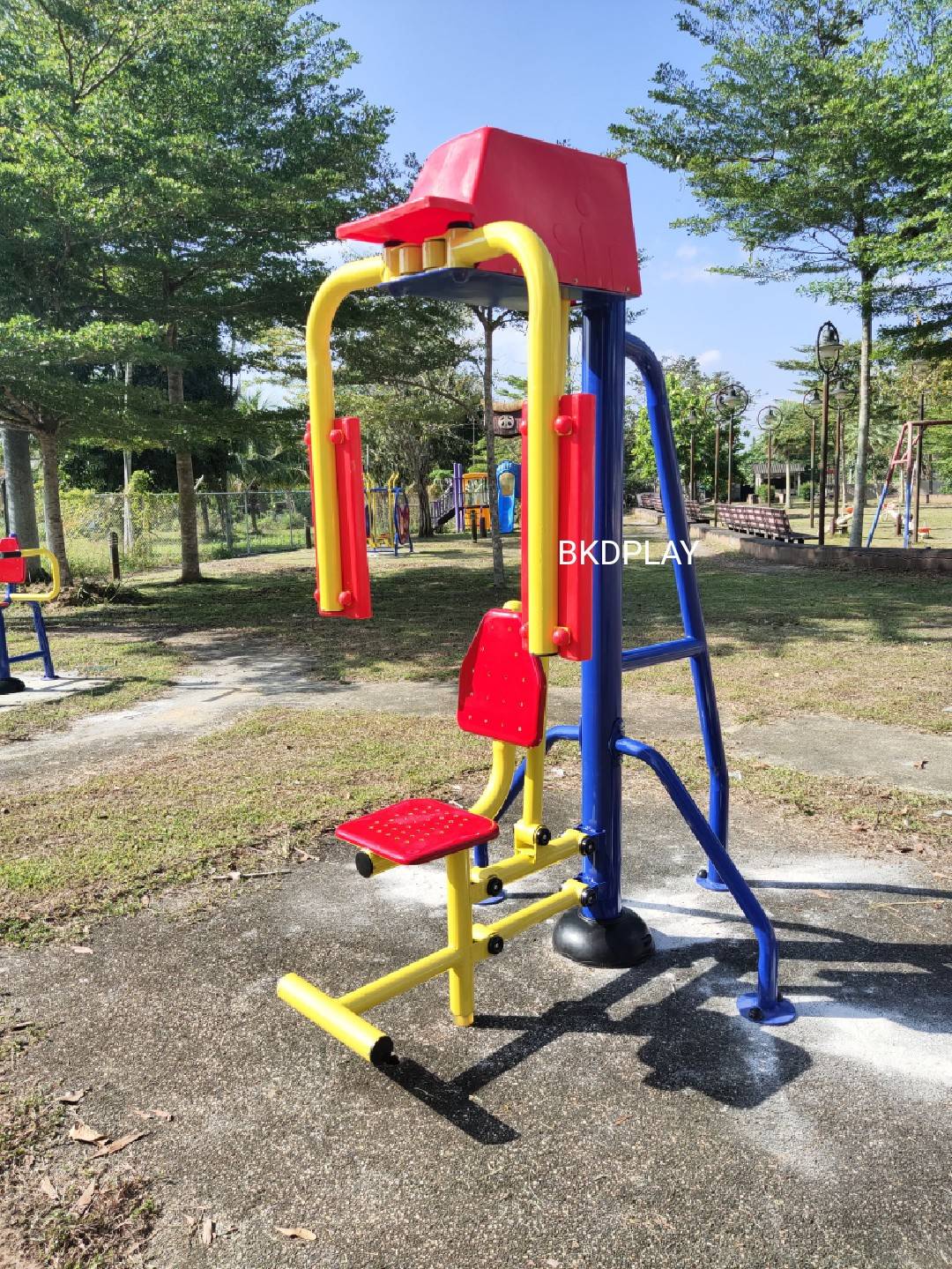 เครื่องบริหารไหล่ออกกำลังกายแขน (แบบถ่าง-หุบ) เดี่ยว ลานกีฬา อเนกประสงค์ สนามกีฬา