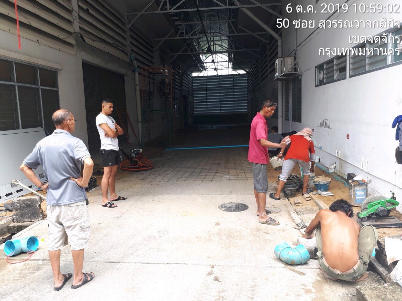 งานเทพื้น ทำหลังคาทางเชื่อมอาคารวิศวโรงงาน ม.เกษตร