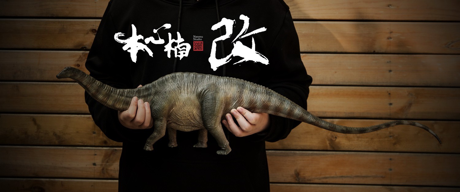 [สั่งจอง] Nanmu Studio 1/35 Scale Dinosaur Statue : Apatosaurus (Bastion)