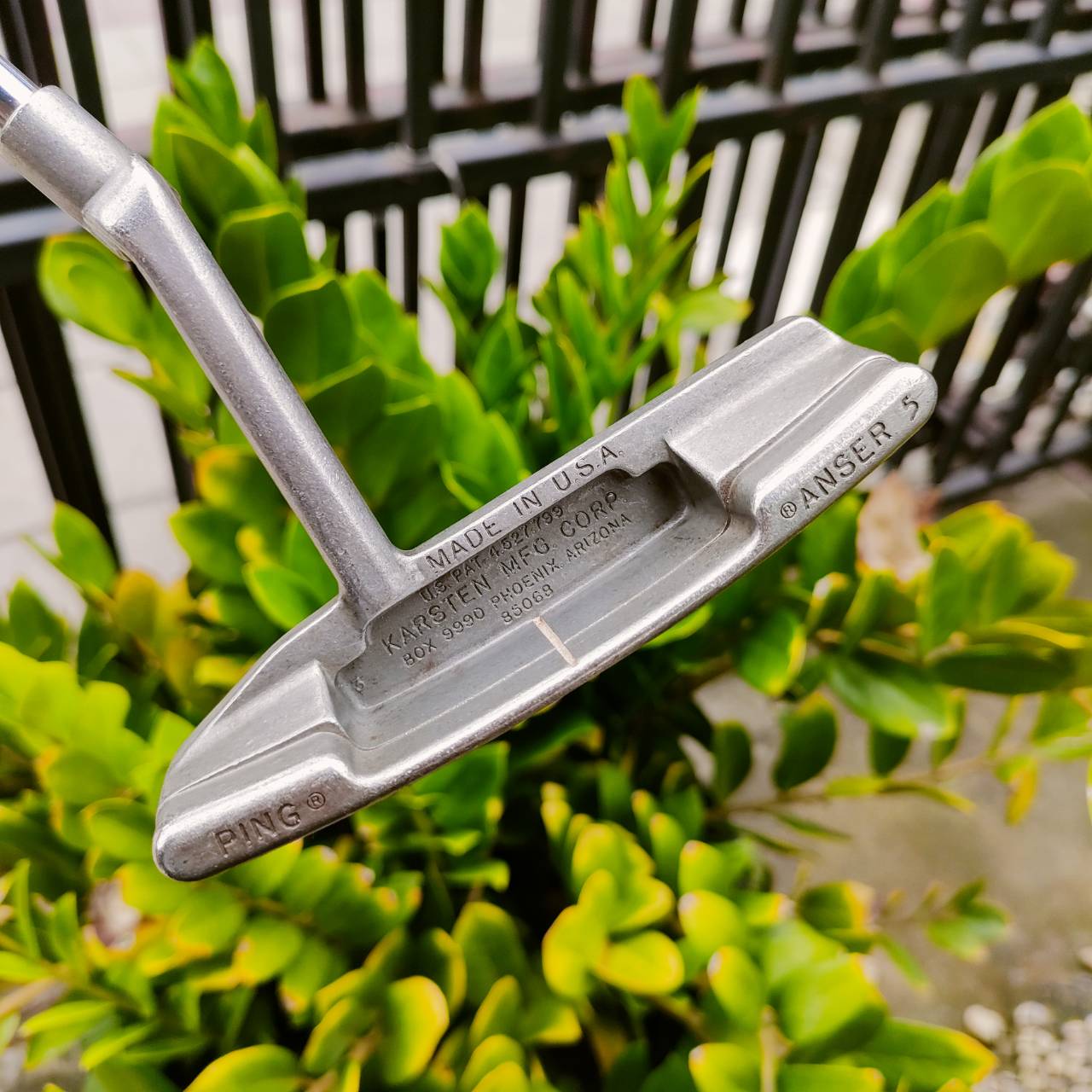 PUTTER PING ANSER 5 ความยาว 33 นิ้ว ANSER เป็นรุ่นที่ขายดีที่สุด ไม้กอล์ฟพรีเมี่ยมมือสอง ของแท้ By NakaraLuxurious
