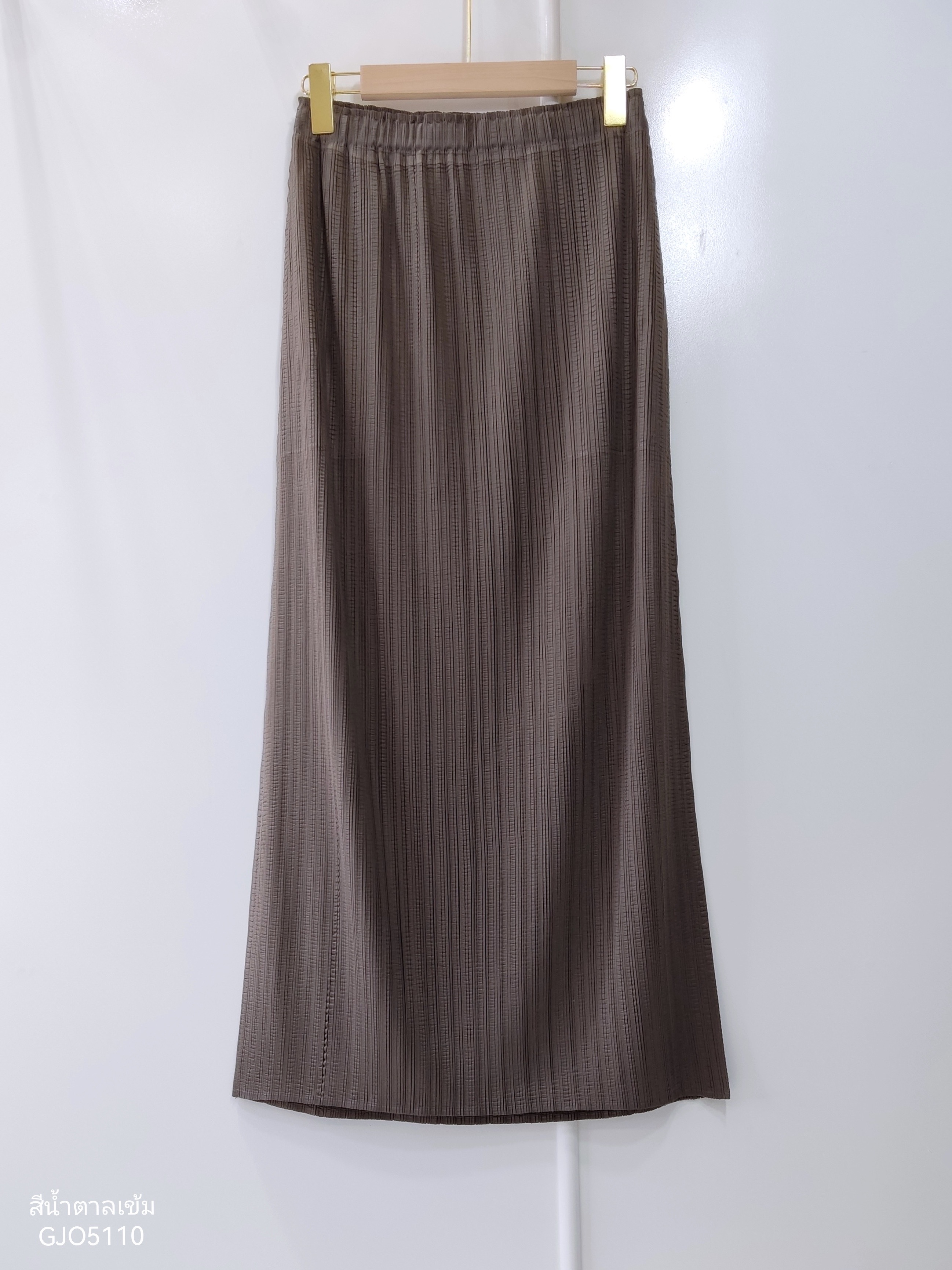 ปรับราคาลง40%!! ยาว 34.5นิ้ว! 2MUAY รุ่น GJO5110 STRAIGHT PLEAT SKIRT กระโปรงผู้หญิง กระโปรงพลีทคุณภาพ 8 สี FREE SIZE