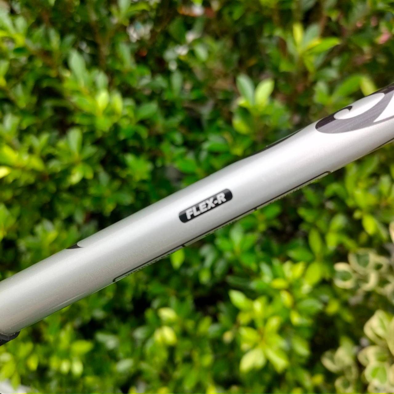 เหล็ก 8 KASCO DIMPALS VI ก้าน DIMPALS VI FLEX R เป็นรุ่น ใหม่ของ DIMPALS ตีง่ายๆ ได้ระยะ เบาสบายครับ