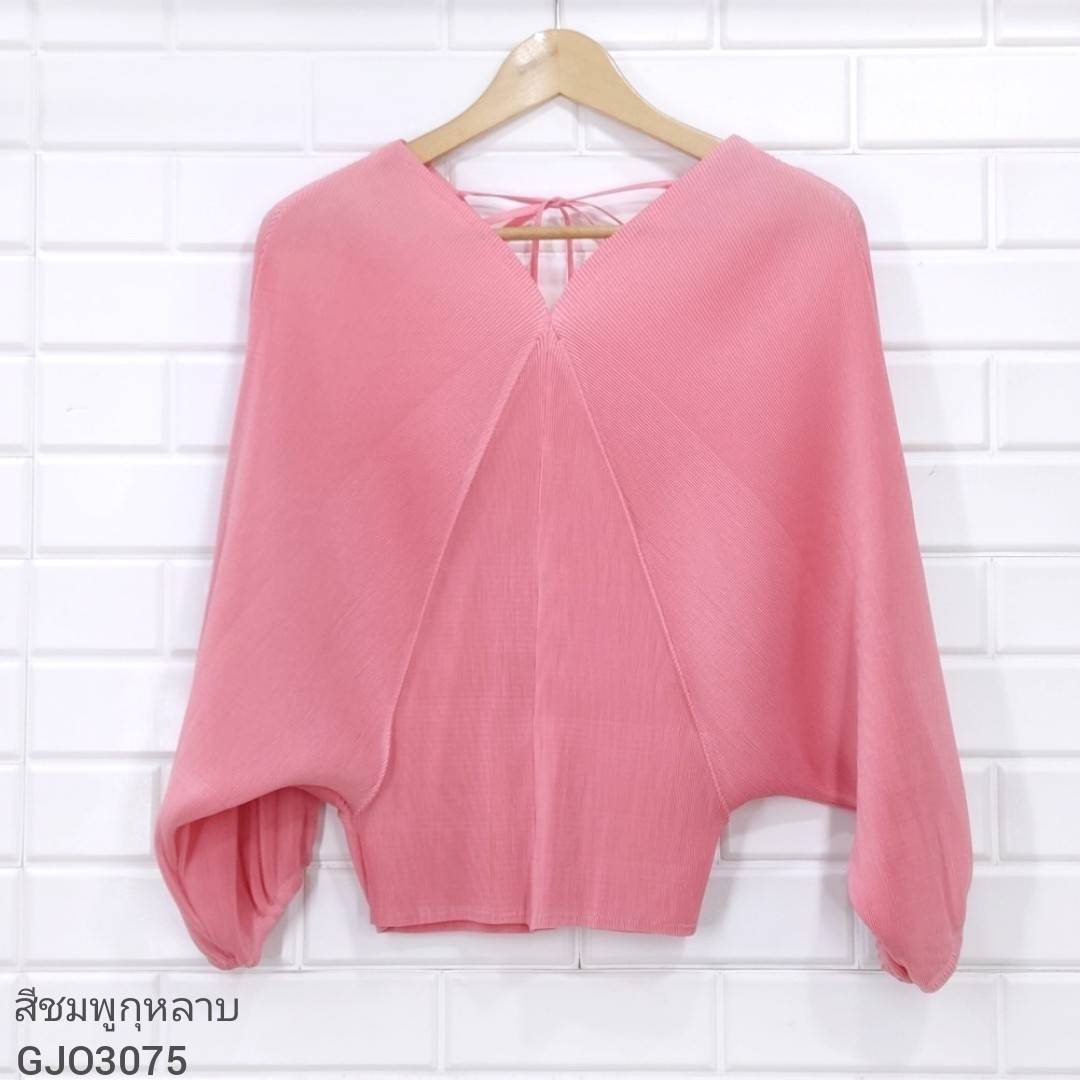 2MUAY รุ่น GJO3075 เสื้อผู้หญิง เสื้อพลีทคุณภาพ สีดำ BATSLEEVE BOW TIE PLEAT TOP FREE SIZE