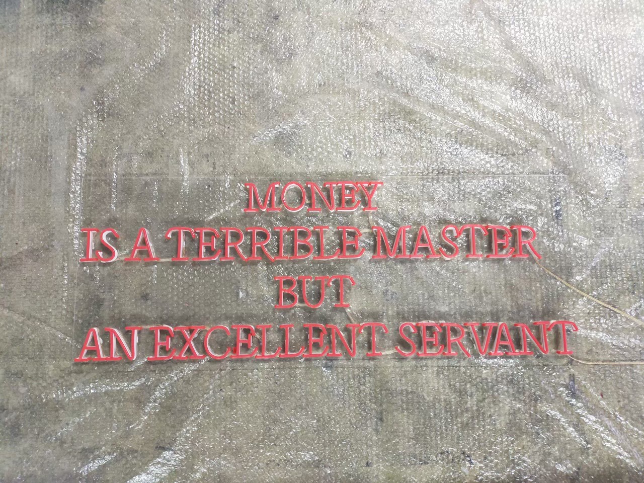 ไฟนีออน เฟค