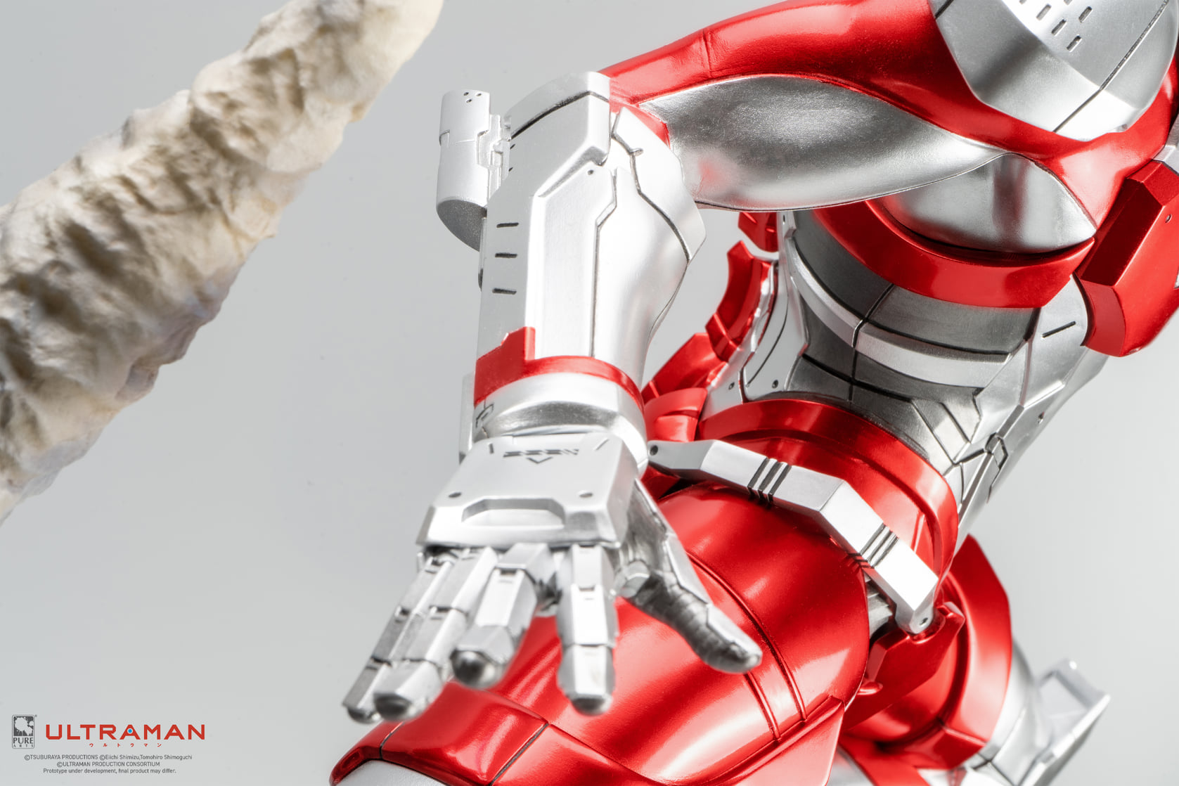 [สั่งจอง]Ultraman VS Black King 1/4 Statue [Standard Edition]