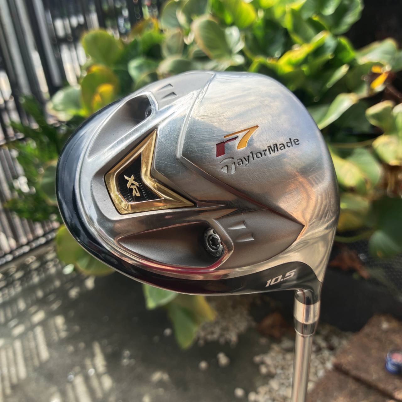Driver Taylormade R7 XR เป็นรุ่นพรีเมี่ยมญี่ปุ่นของ Taylormade (JDM) ออกบบให้หน้าเด้ง ก้านเบา