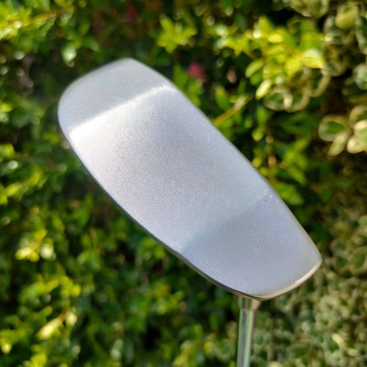 PUTTER REGAL ความยาว 34 นิ้ว รูปทรงมอลเล็ตที่ออกแบบ ส่วนเว้าโค้งได้เซ็กซี่ วัสดุระดับพรีเมี่ยม