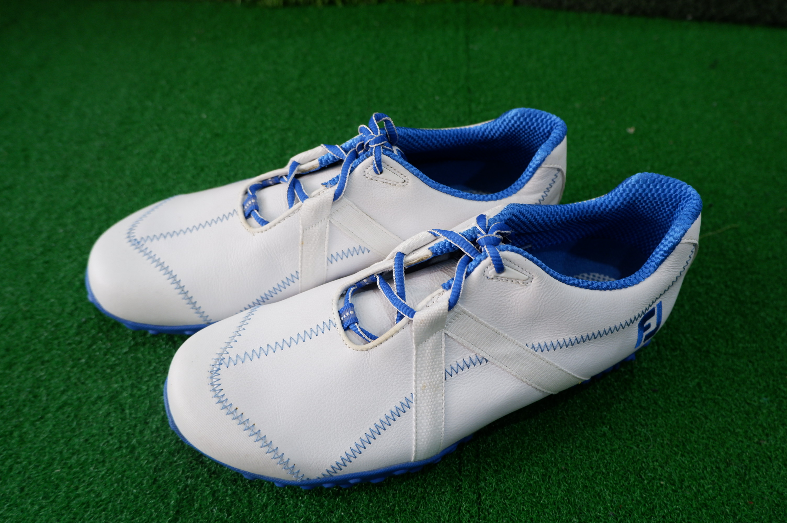 รองเท้า FOOTJOY สีน้ำเงินฟ้า