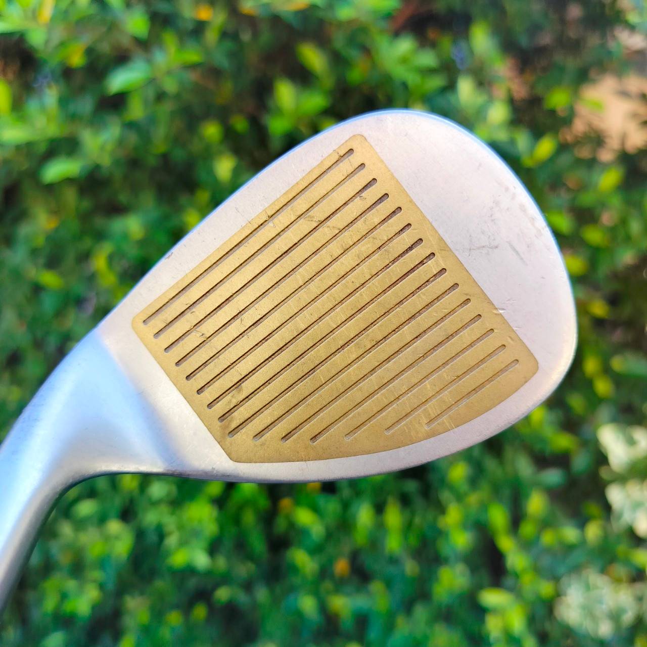 WEDGE SUPER SPIN BY,DONS องศา 56 ก้าน ALDILA LOW TORQUE FLEX WEDGE หน้าไม้โหดมาก วัสดุพรีเมี่ยม และร่องลึก คมโหด กัดทีลูกขาด ตกหยุดถอยหลังแน่นอน ไม้กอล์ฟมือสอง ของแท้ BY NakaraLuxurious