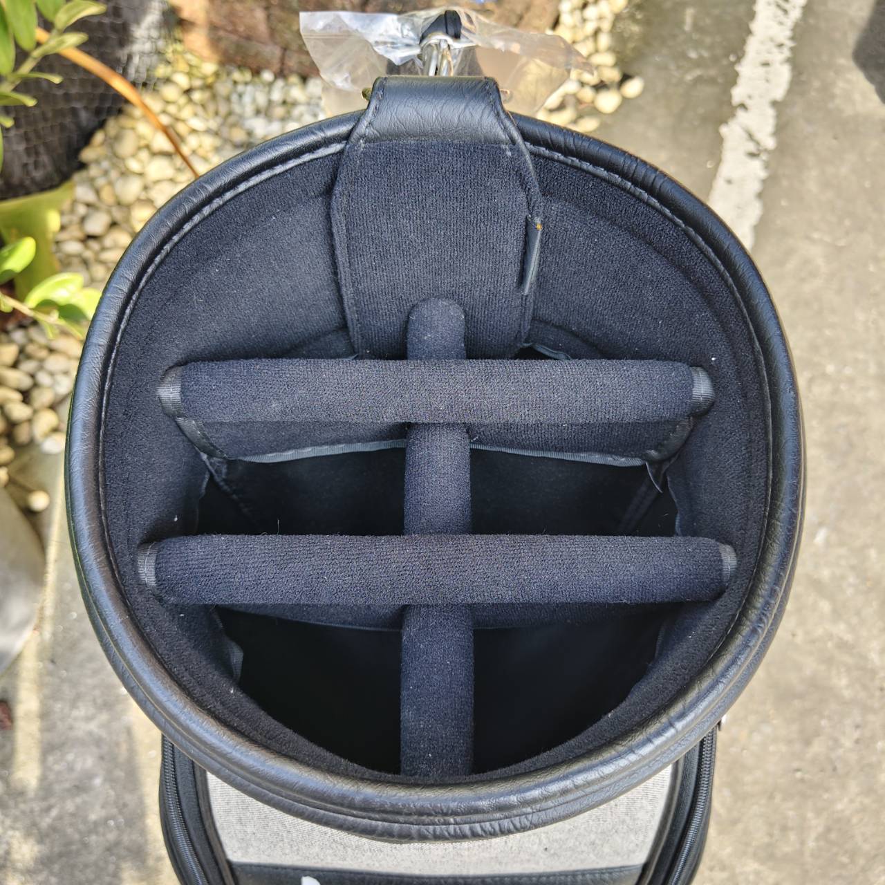 ถุงกอล์ฟ Sounds Good Golf x UNITED ARROWS – พรีเมี่ยมญี่ปุ่น ดีไซน์สุดคลีน!