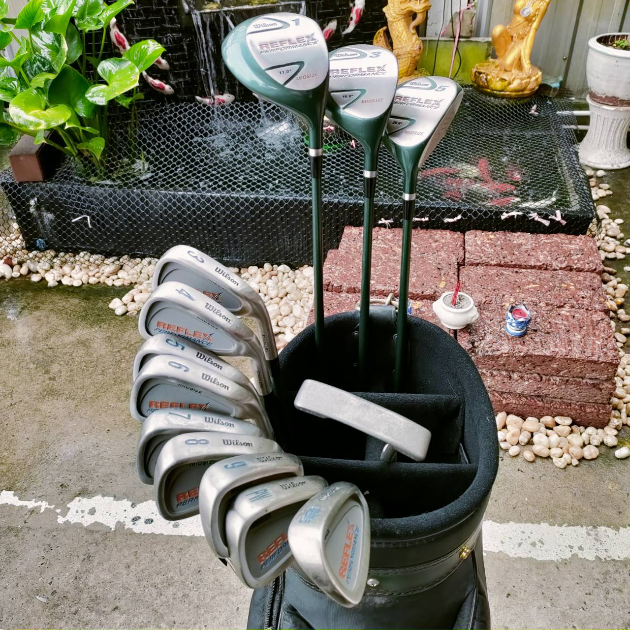 ไม้กอล์ฟครบชุดพร้อมออกรอบ WILSON REFLEX PERFORMANCE พร้อมถุงกอล์ฟ WILSON ตรงรุ่น และ PUTTER PING ANSER 4 ไม้ตีง่าย ตีสบายๆทั้งชุด มือใหม่ ตีสบาย ไม้กอล์ฟพรีเมี่ยมมือสอง ของแท้ By NakaraLuxurious
