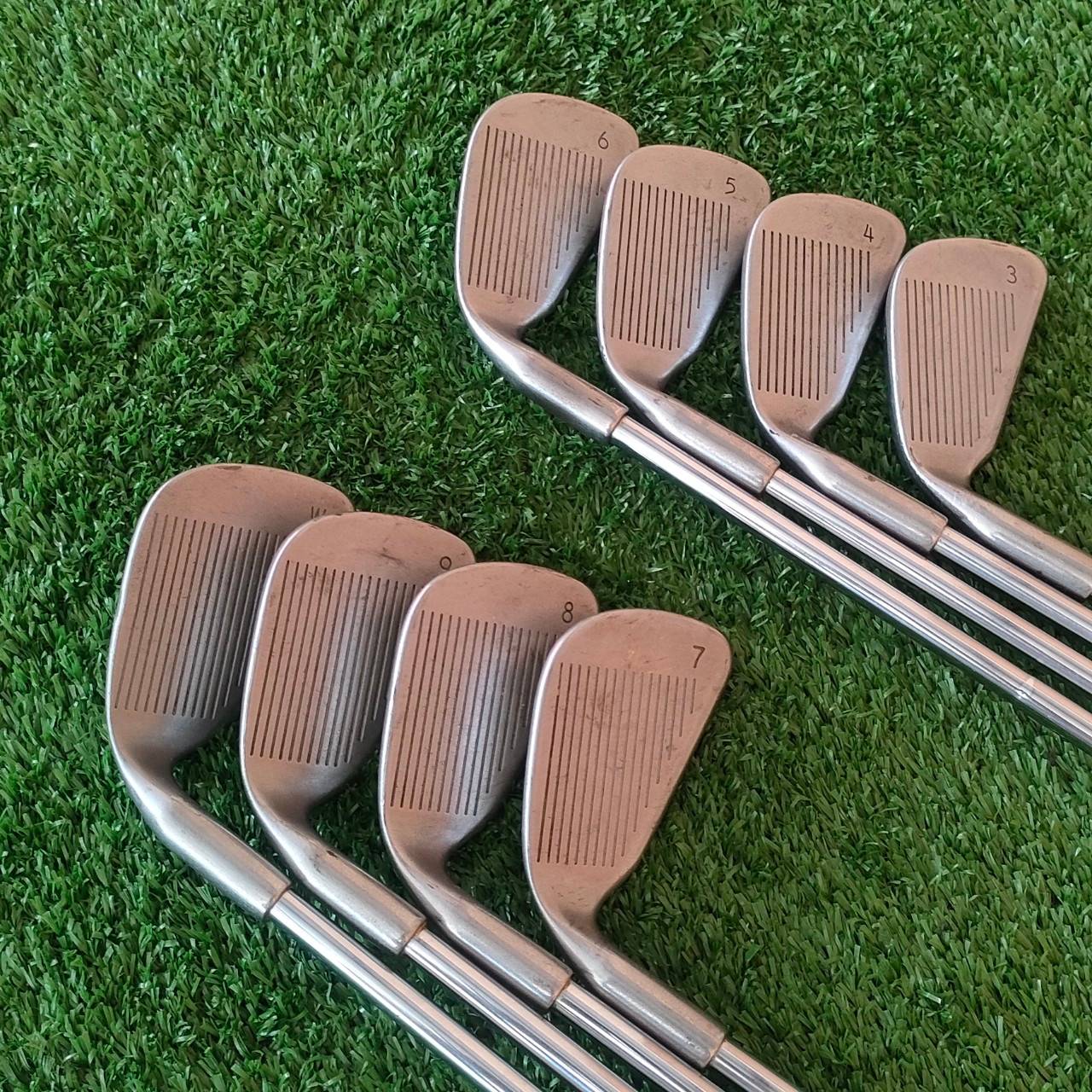 ชุดเหล็ก PING EYE2 จุดดำ มีเหล็ก 3-9 เเละ W ก้าน PING KARSTEN