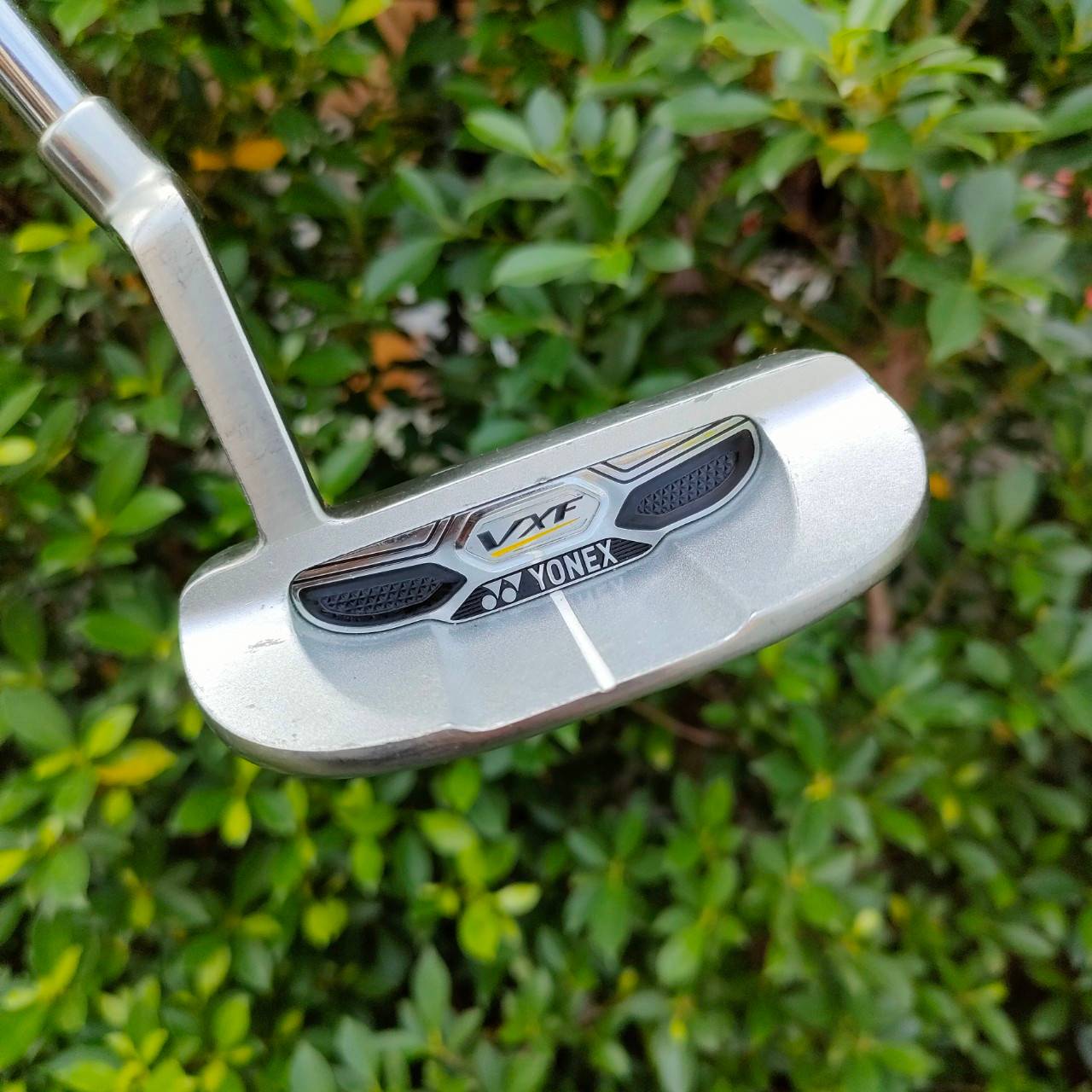 PUTTER YONEX VXF ความยาว 34 นิ้ว ก้าน YONEX VXF หน้านุ่ม พัตต์ง่าย ฟีลลิ่งดีมากๆ ทรงมอลเล็ต สภาพสวย MADE IN JAPAN