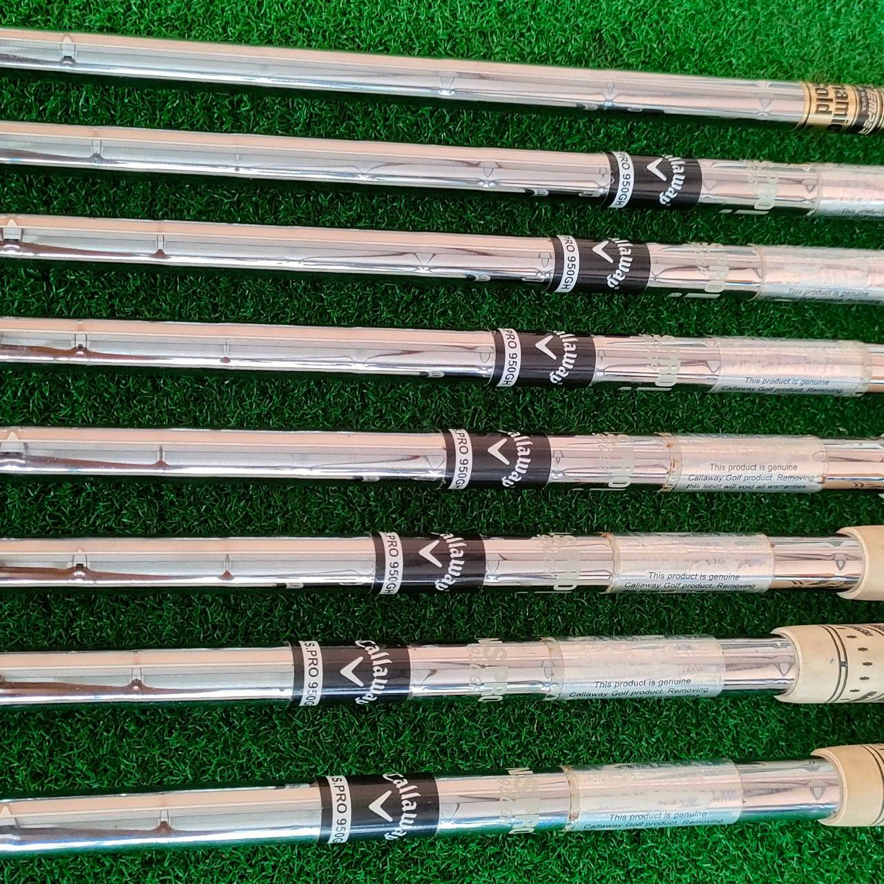 **ไม้กอล์ฟมือซ้าย** ชุดเหล็ก SRIXON I-506 มีเหล็ก3-9 เเละ PW **เหล็ก 3 จะเป็นก้าน DYNAMIC GOLD S300 ** 4 - PW จะใส่ก้าน CALLAWAY N.S.PRO 950 GH FLEX R น้ำหนักเบา 95 กรัม เท่านั้น เหล็ก FORGED พรีเมี่ยมญี่ปุ่น