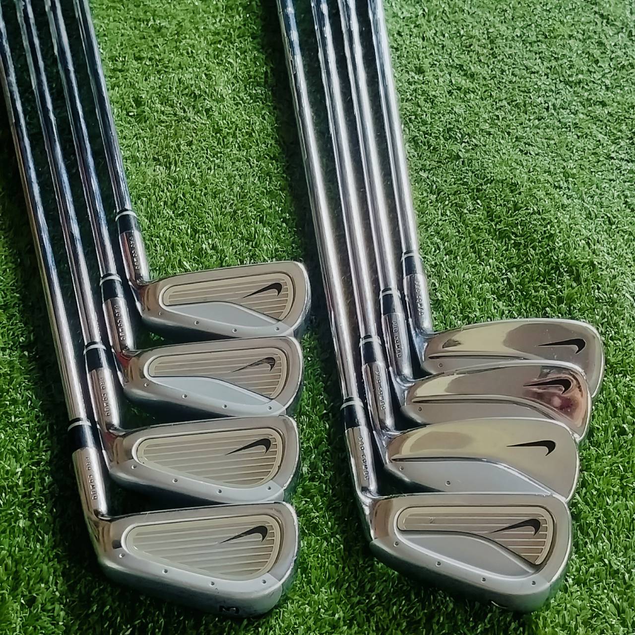 ชุดเหล็ก NIKE PRO COMBO เหล็ก FORGED สวยจัดๆทุกเหล็ก หน้าใยสวยทุกเหล็ก ตีนุ่มมากๆ และเหล็กยาวเป็นแบบ CAVITY ช่วยให้ตีง่าย ตีตรง ชดเชยสูง ไม้กอล์ฟพรีเมี่ยมมือสอง ของแท้ By NakaraLuxurious