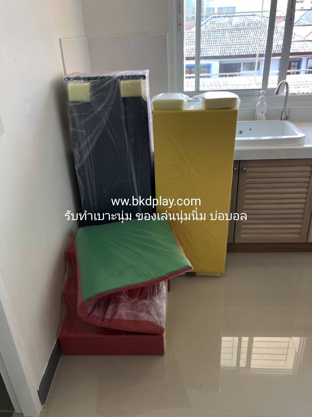 รับสั่งทำ คอกกั้นเด็ก เบาะนุ่มนิ่ม,บ่อบอล,คอกกั้น, ห้องบอล เด็ก, คอกpvc เครื่องเล่นสนามในร่ม Kid Zone รับทำบ้านบอลในห้าง