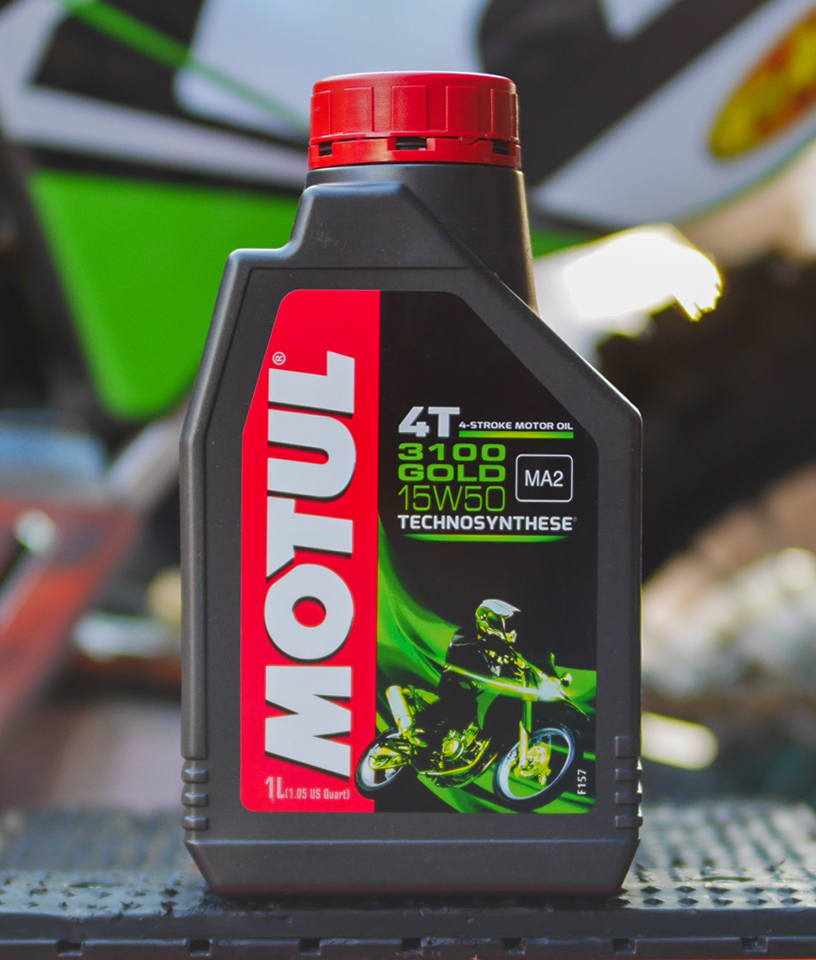น้ำมันเครื่อง Motul 3100 Gold 15W50