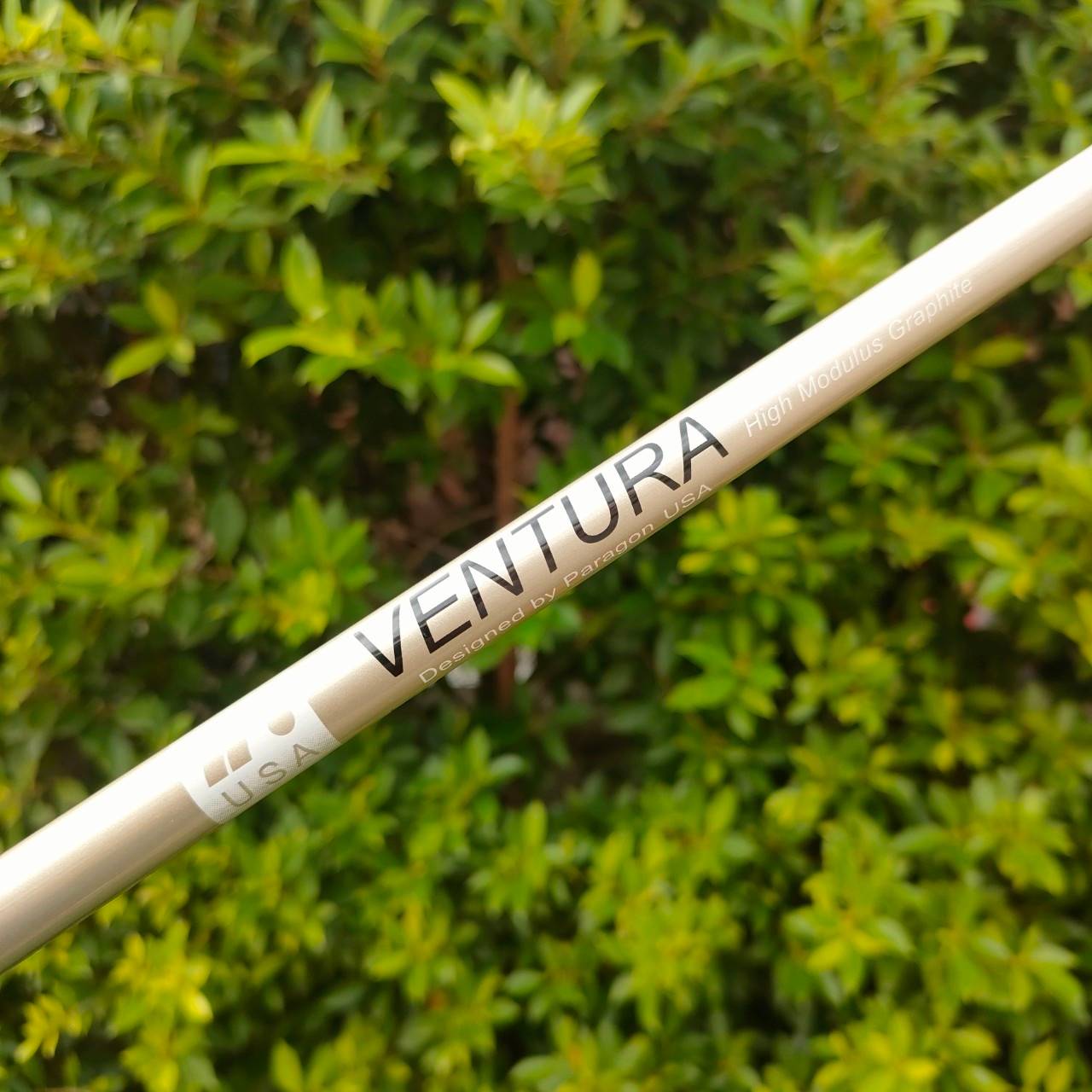 **ก้านสำหรับผู้หญิง** ก้าน VENTURA USA LADY ของใหม่!! ความยาวเฉพาะก้าน 44 นิ้ว **ก้านสำหรับใส่ DRIVER** HIGH MODULUS GRAPHITE สุดยอดก้านกราไฟต์แท้ๆ 100% มือหนึ่ง ของแท้ BY NakaraLuxurious