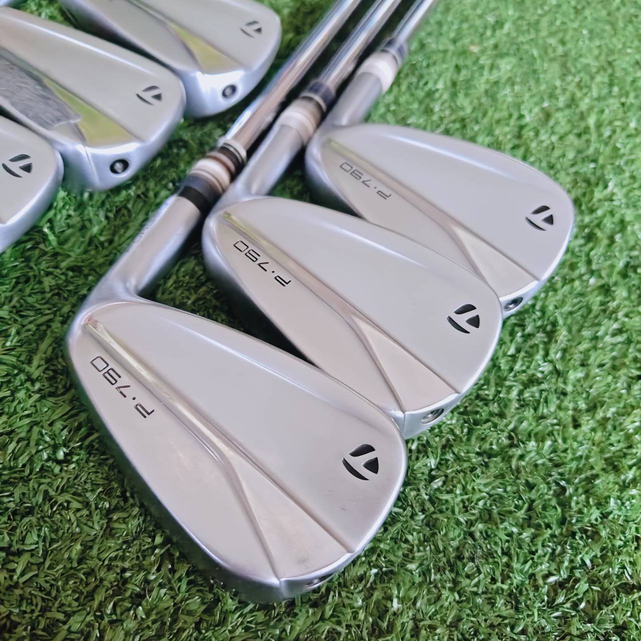 * เหล็ก 8 แตก *⛳ TaylorMade P•790 (2021) Metal Meets Mettle จุดที่โลหะพบกับหัวใจนักสู้ของคุณ