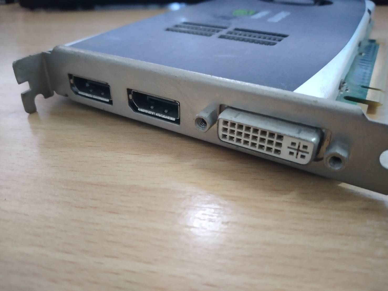 Nvidia Quadro FX1800 768MB 192BIT GDDR3