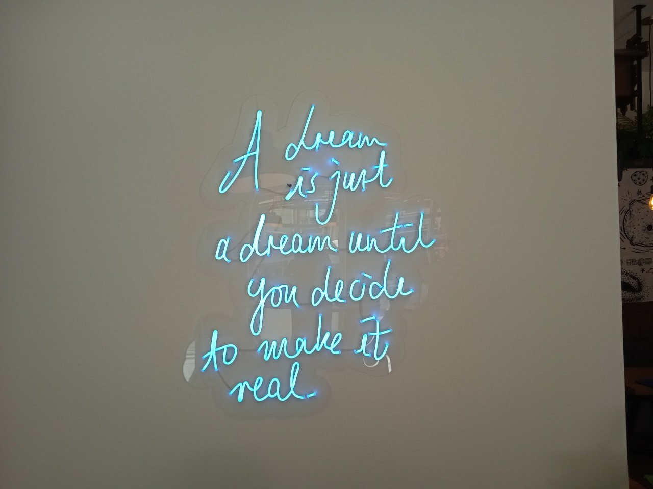 ไฟนีออนดัด แสงสีฟ้า อะคริลิคใสรองหลัง