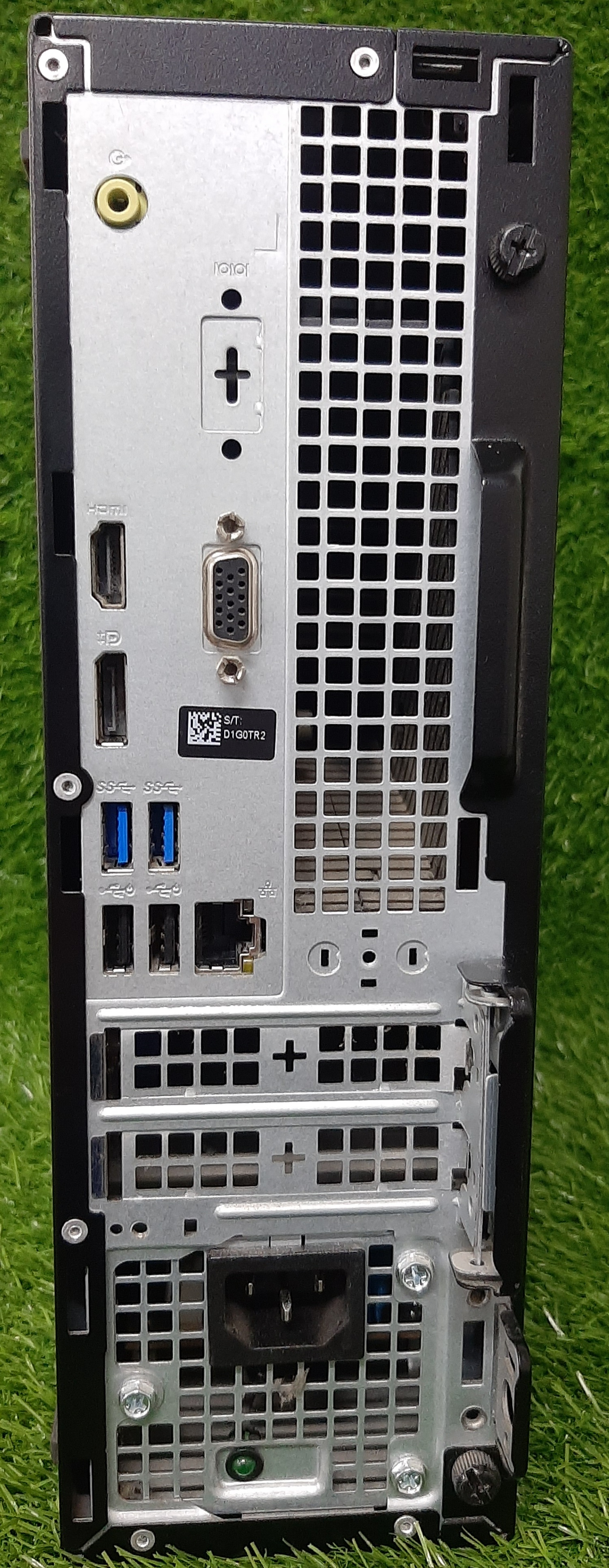 พีซีตั้งโต๊ะมือสอง สภาพดี ประกันร้าน 1 เดือน Dell Optiplex 3060 SFF (i3-8100 Ram8GB HDD500GB)
