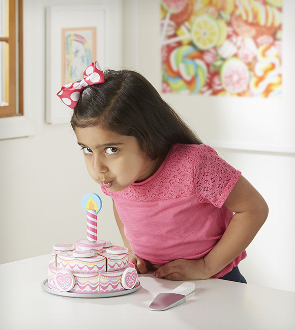 ชุดแต่งหน้าเค้ก ส่งเสริมการเล่นแบบสวมบทบาท เสริมสร้างจินตนาการในตัวเอง Triple-Layer Party Cake Melissa&Doug, ของเล่นเสริมพัฒนาการ, ของเล่น