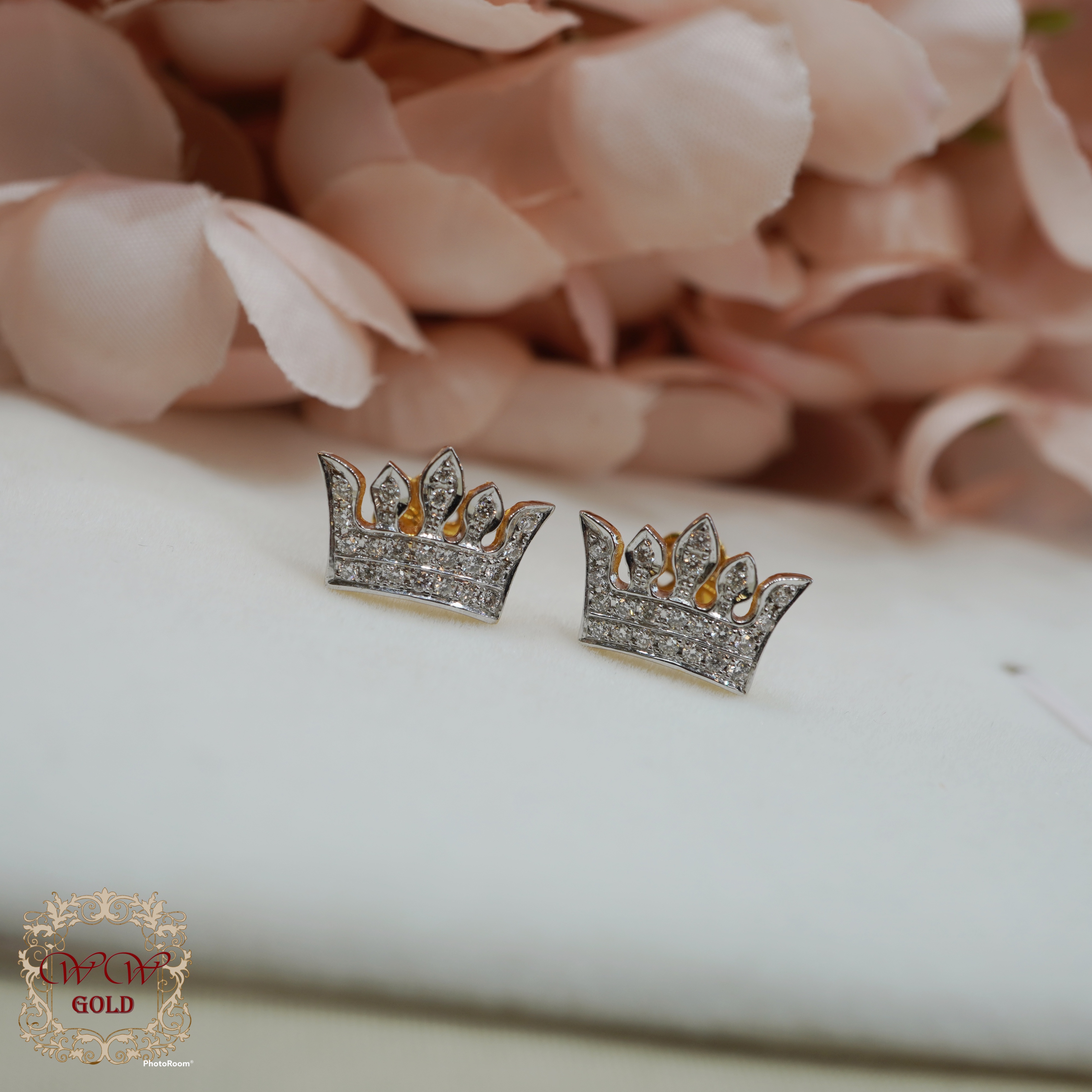ต่างหูมงกุฎ Crown