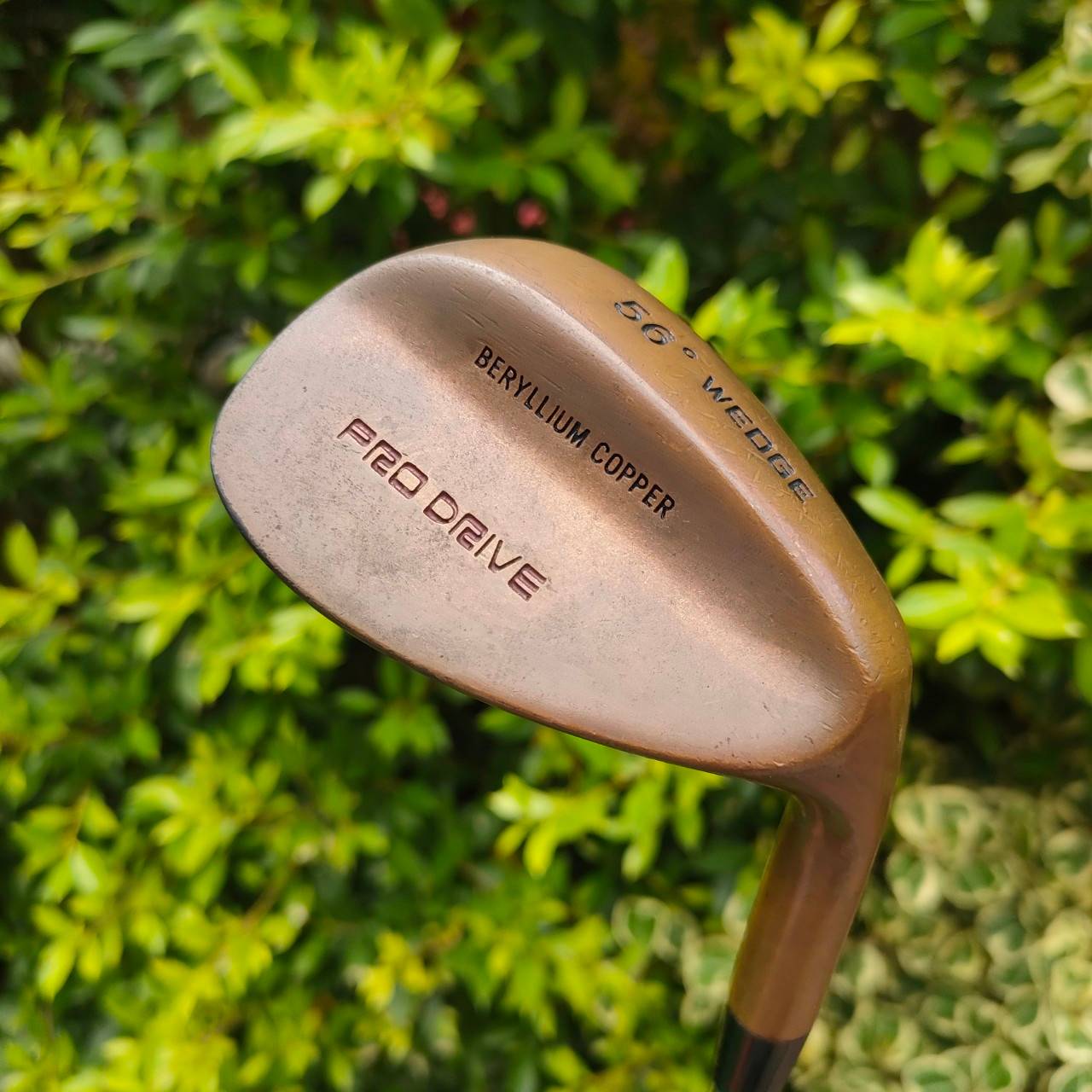 WEDGE PRO DRIVE วัสดุพรีเมี่ยม BERYLLIUM COPPER องศา 56 FLEX WEDGE ร่องลึกคมจัด สปินจัดตกหยุดถอยเลยครับ!!!