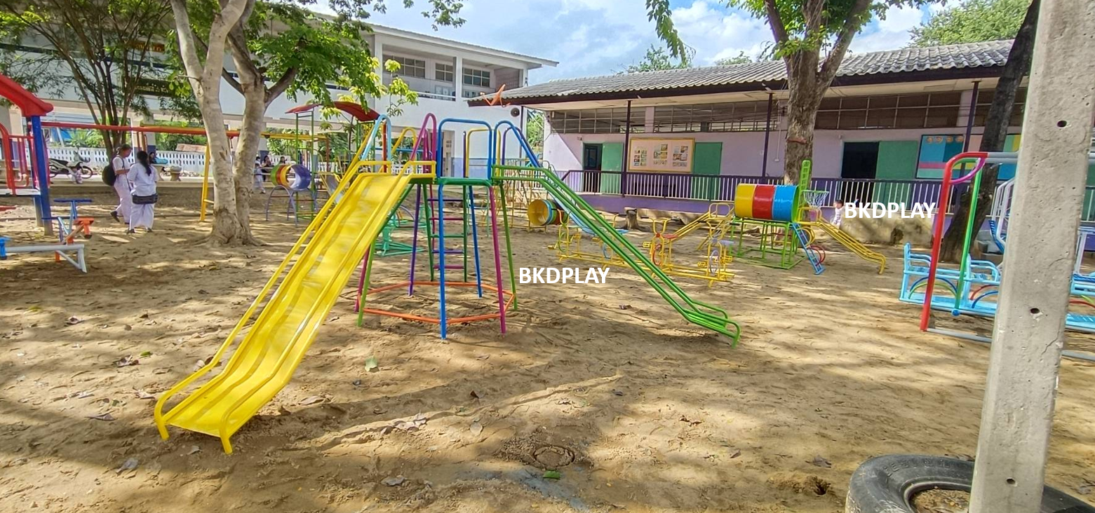 เครื่องเล่นสนาม กลางแจ้ง เครื่องเล่นสนามเหล็ก ชุดเครื่องเล่นรถไฟโยก ของเล่นเด็ก Outdoor Playground, ราคาโรงงาน สินค้าสั่งผลิต 10-20 วัน