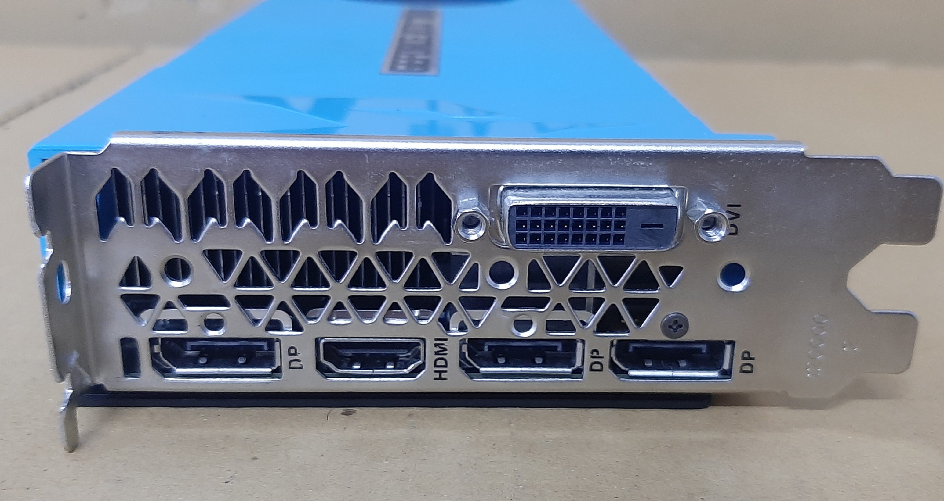 การ์ดจอมือสอง Nvidia RTX2070 8GB DDR6 สภาพดี ประกันร้าน 1 เดือน