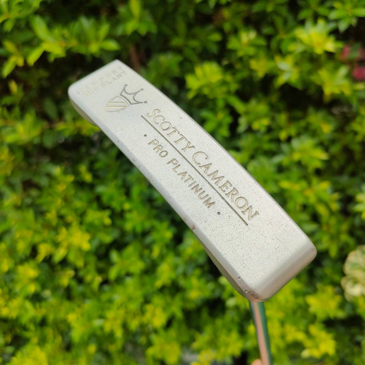 PUTTER TITLEIST SCOTTY CAMERON PRO PLATINUM™ NEWPORT MID SLANT ความยาว 35 นิ้ว ** มาพร้อม COVER ตรงรุ่น!!! ไม้กอล์ฟมือสอง ของแท้ BY NakaraLuxurious
