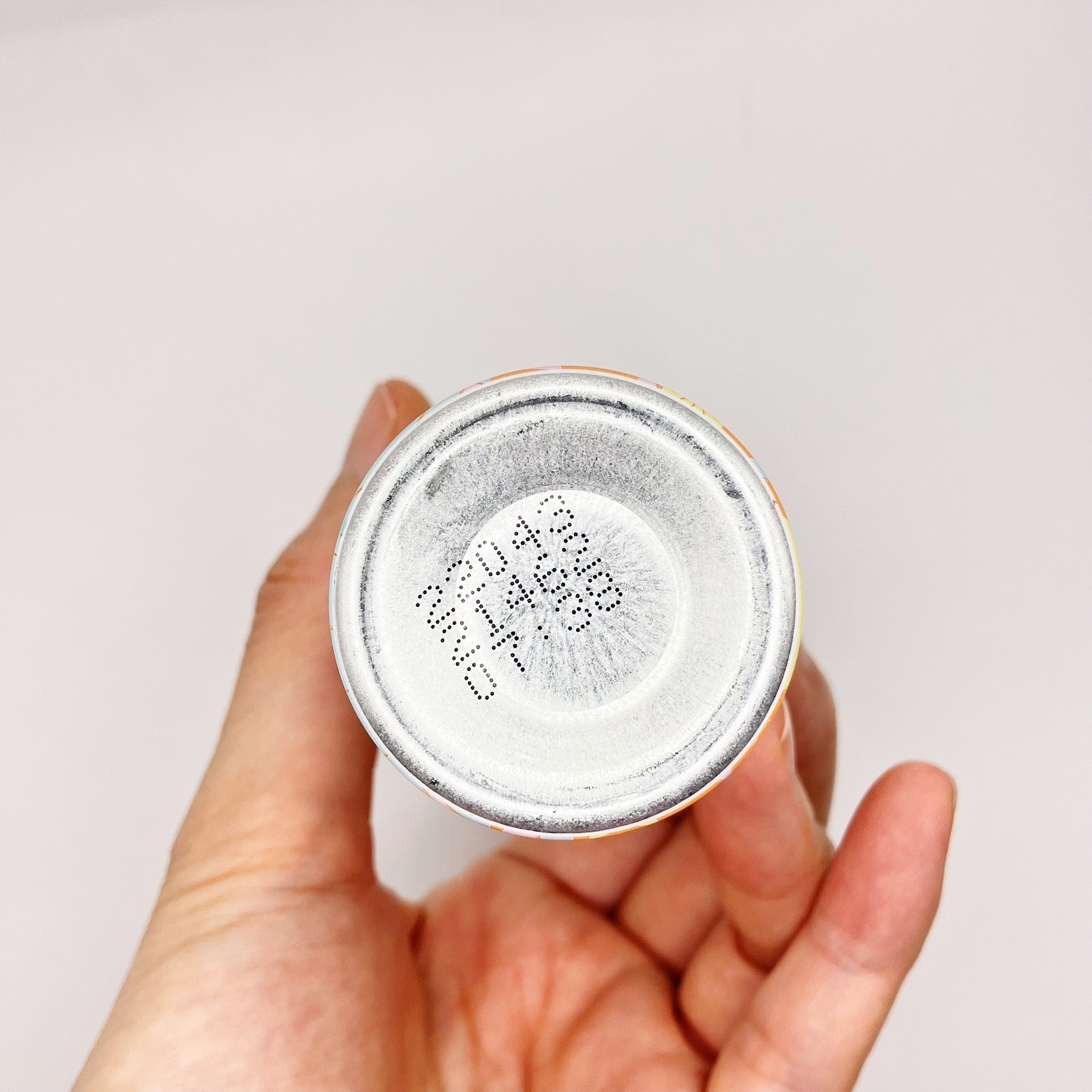 Amika Perk Up Talc-Free Dry Shampoo 44ml ดรายแชมพูที่ปราศจากทัลคัม ดูดซับน้ำมัน ลดกลิ่น