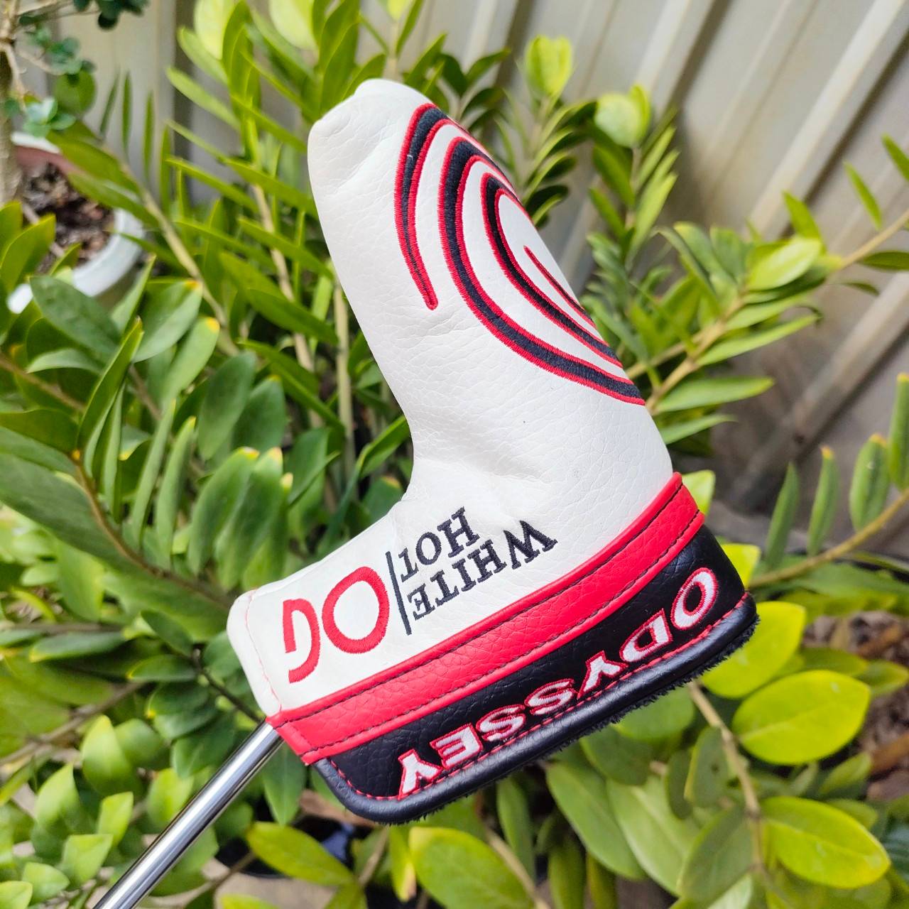 PUTTER ODYSSEY WHITE HOT OG 1WS ความยาว 34 นิ้ว สภาพสวยระดับนางฟ้า มี COVER แท้เดิมๆ ไม้กอล์ฟพรีเมี่ยมมือสอง ของแท้ By NakaraLuxurious