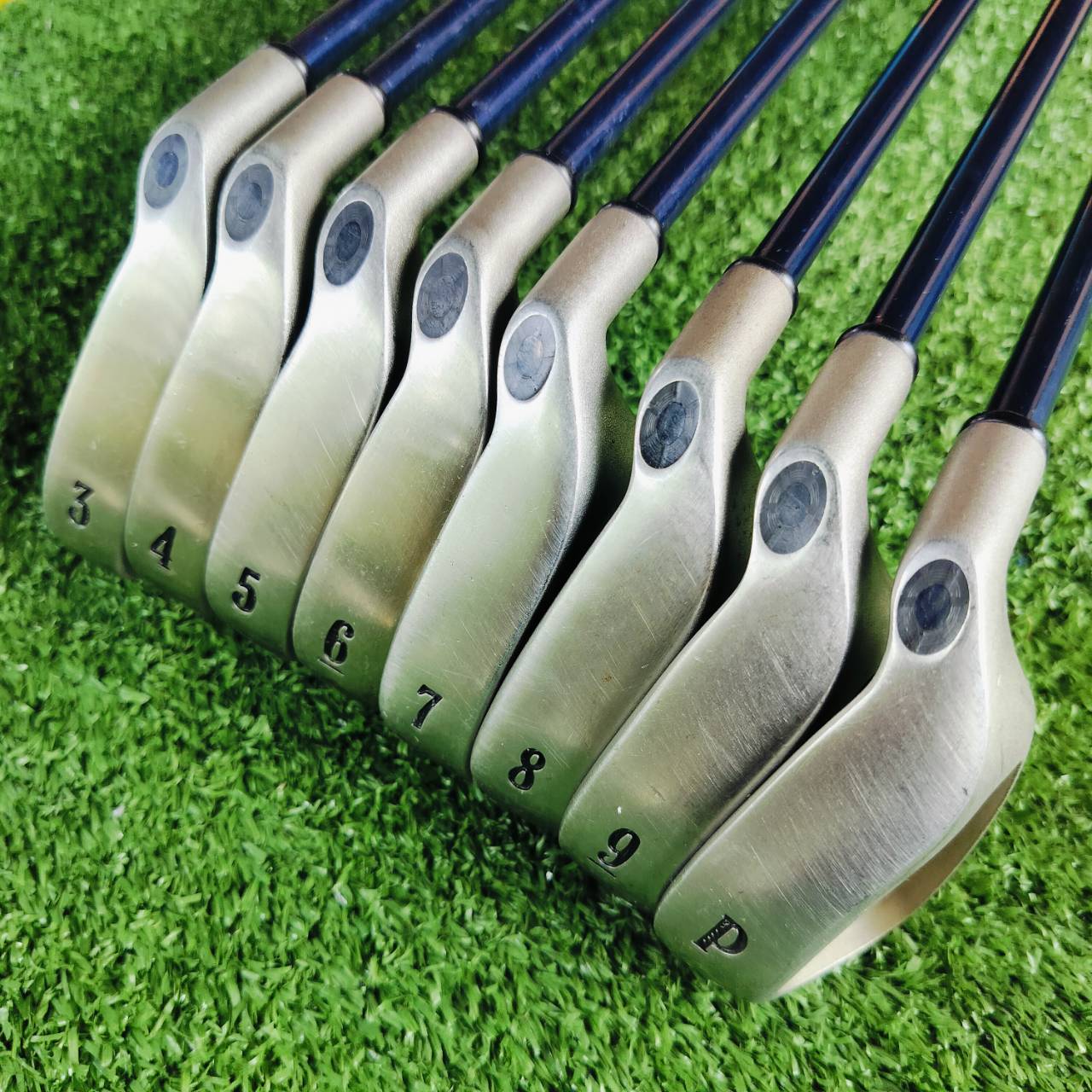ชุดเหล็ก Callaway X-12 ก้าน RCH99 FLEX FIRM หรือ SR สภาพสวยมากๆ เดิมมากๆเลยค่ะ เป็นชุดที่ตีง่ายมาก และตีดีมาก ไม้กอล์ฟพรีเมี่ยมมือสอง ของแท้ By NakaraLuxurious