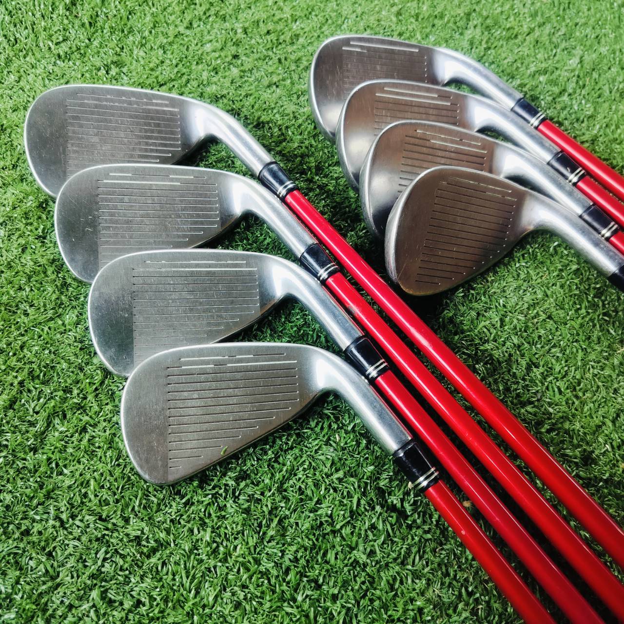 *** ไม้กอล์ฟมือซ้าย *** ชุดเหล็ก Taylormade BURNER มีเหล็ก 5 6 7 8 9 PW AE SW ก้าน RE*AX SUPERFAST FLEX R ชุด BURNER อยู่ในซีรี่ที่ตีง่ายที่สุด ไม้กอล์ฟพรีเมี่ยมมือสอง ของแท้ By NakaraLuxurious