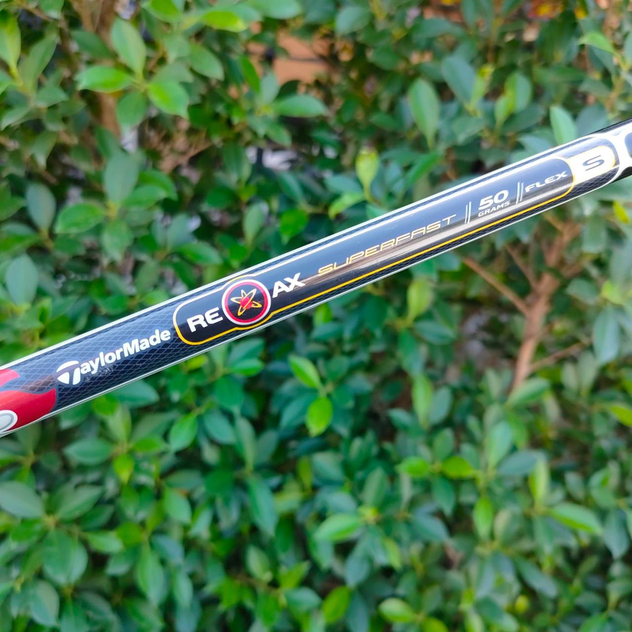 DRIVER TAYLORMADE BURNER DRAW องศา 10.5 ก้าน FUJIKURA RE*AX FLEX S ก้านเบาแค่ 50 กรัม แก้ปัญหา คนที่ตีเฟดออกขวา เด้งมากๆ ทั้งกระดอง ตีไกล เสียงสนั่น