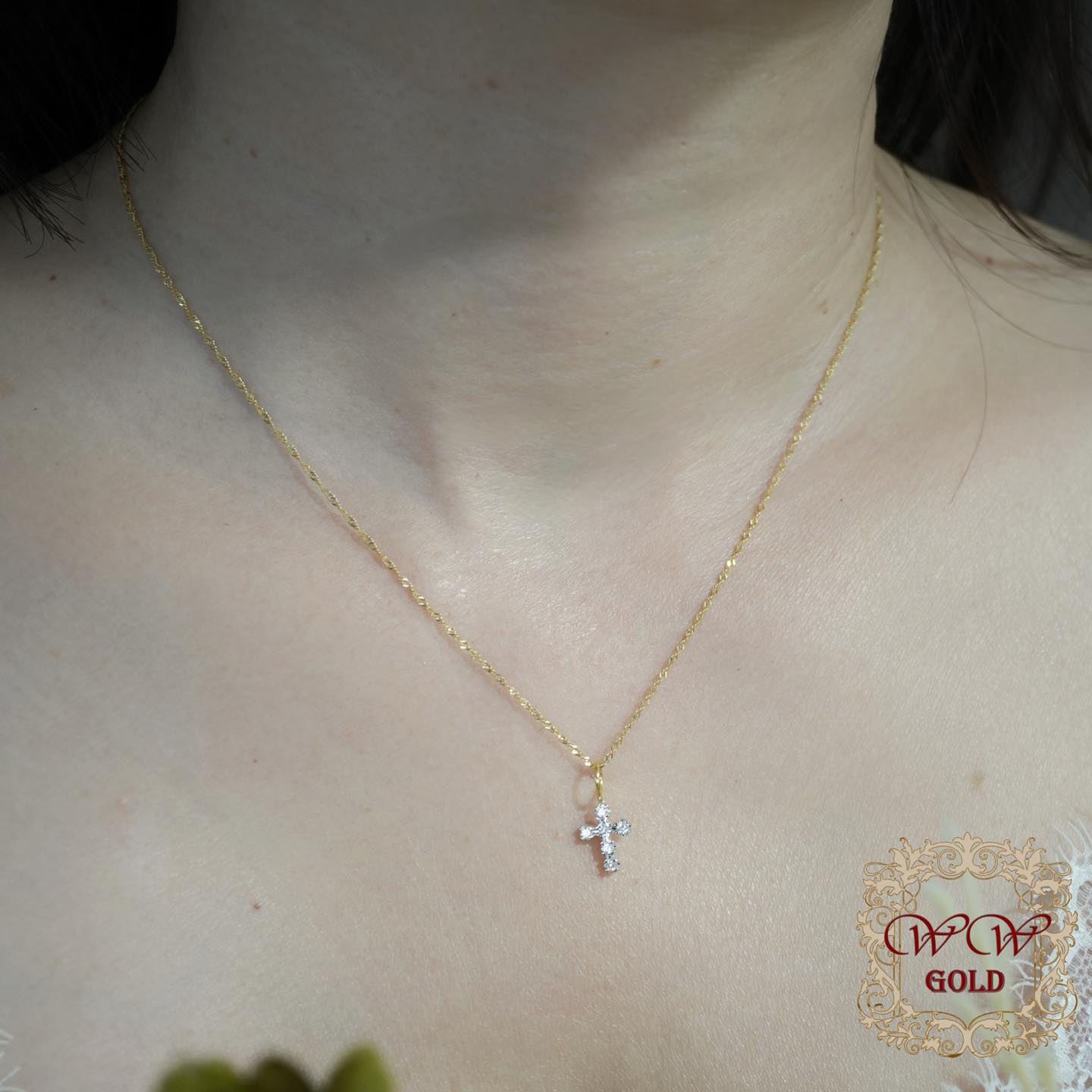 จี้ไม้กางเขน^^