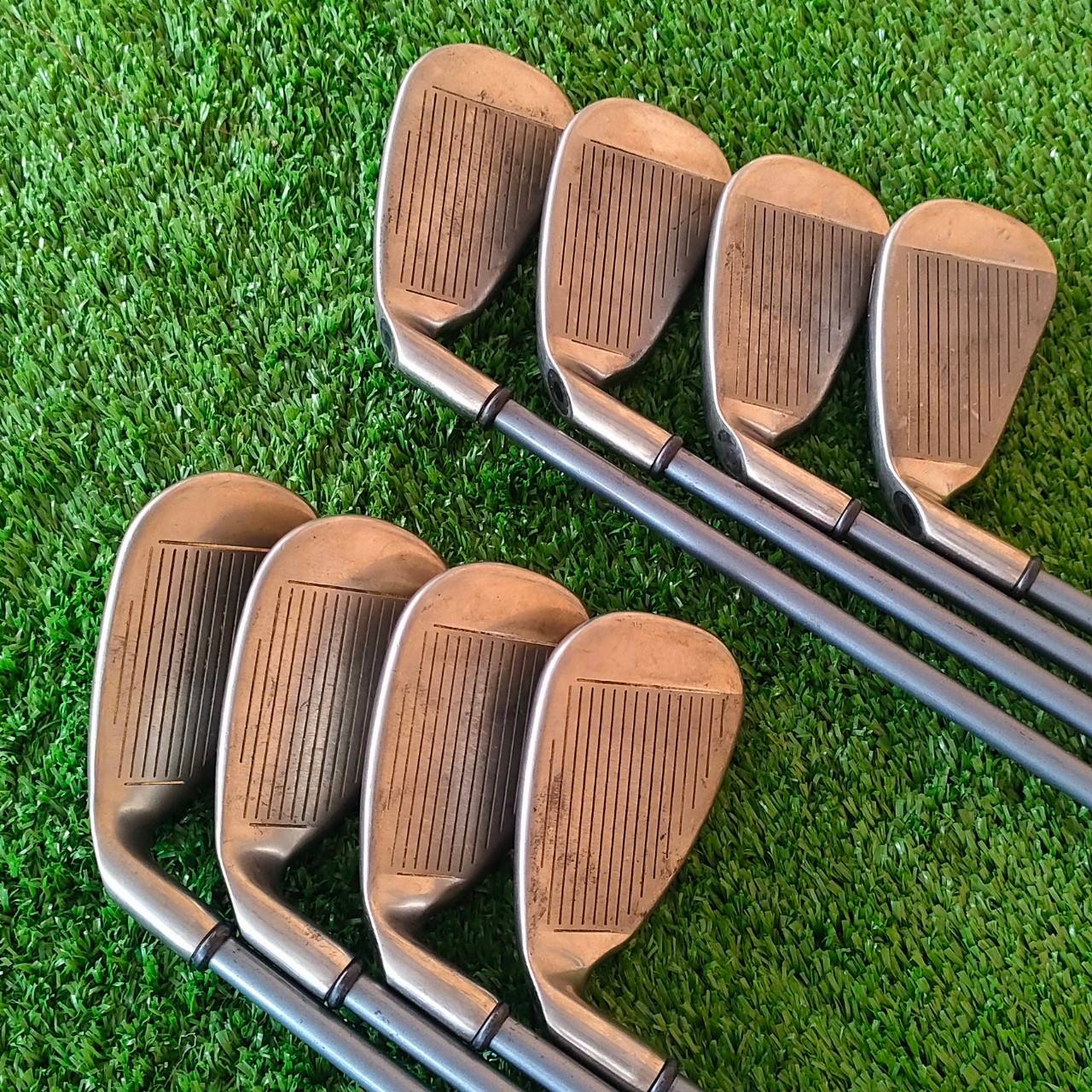 ชุดเหล็ก CALLAWAY HAWK EYE มีเหล็ก 4-9 เเละ PW เเละ SW ก้าน HAWK EYE FLEX R