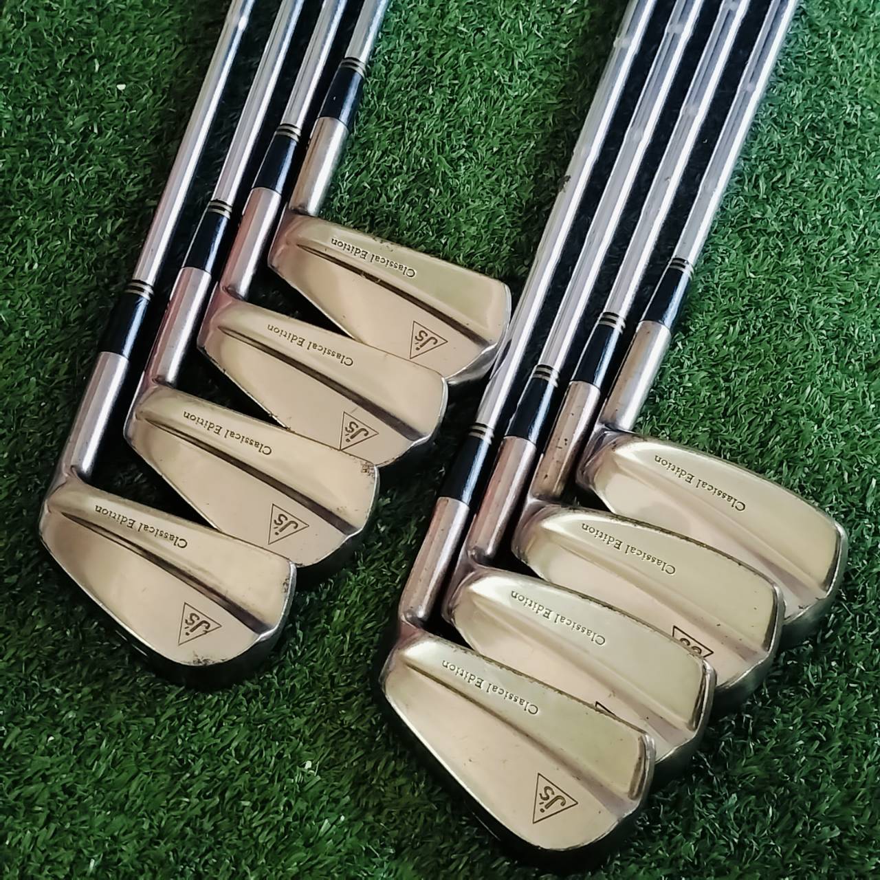ชุดเหล็ก BRIDGESTONE JS Classical edition FORGED มีเหล็ก 3 4 5 6 7 8 9 PW ก้าน PRECISION 6.5 ก้านดีมากๆ ได้ฟีลลิ่งและเข้ากับหัวมากๆค่ะ ไม้กอล์ฟพรีเมี่ยมมือสอง ของแท้ By NakaraLuxurious